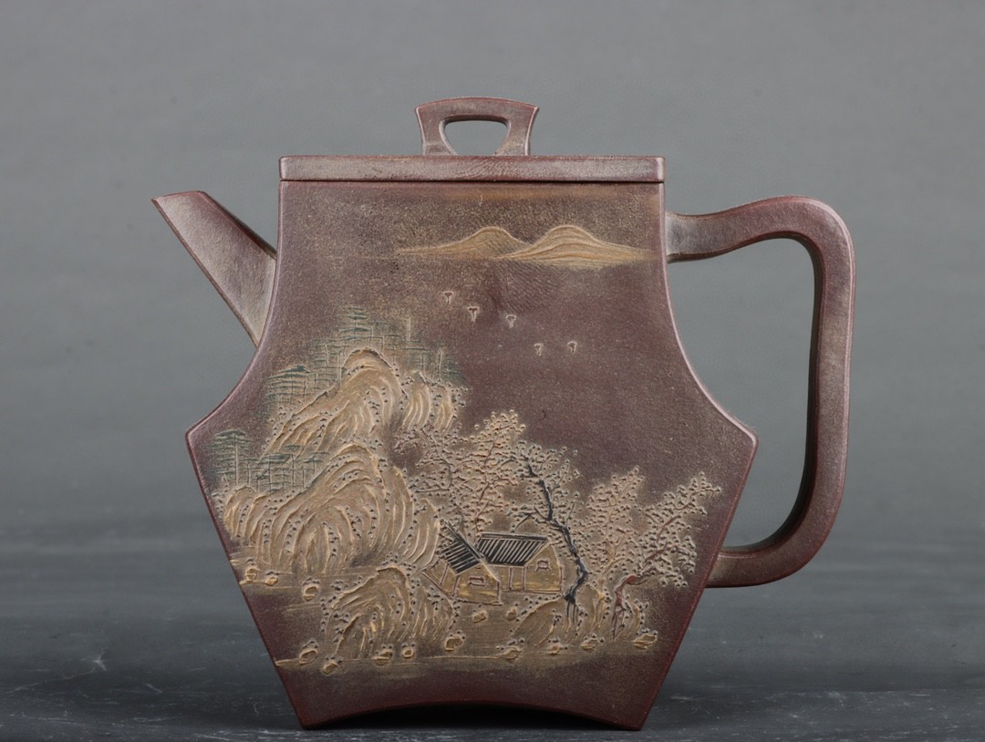 精工泥绘四方紫砂壶 款识:周季山 明代 高 10.5×12cm