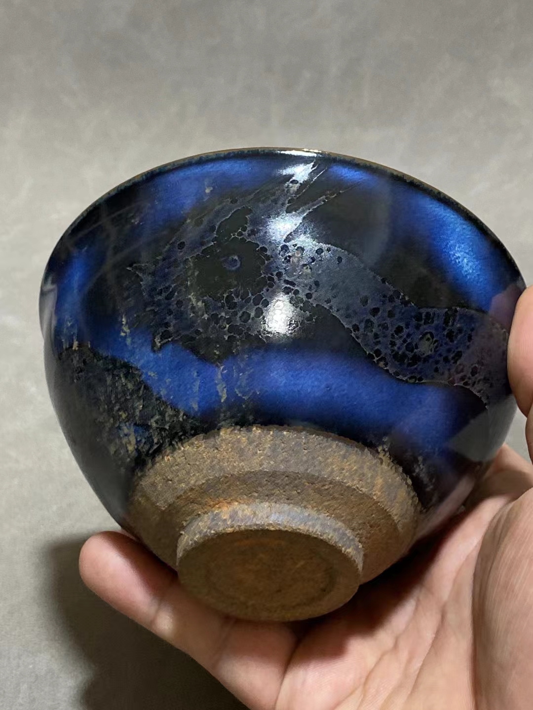 建盏 这深邃的蓝,如夜空般宁静致远,让人沉醉.