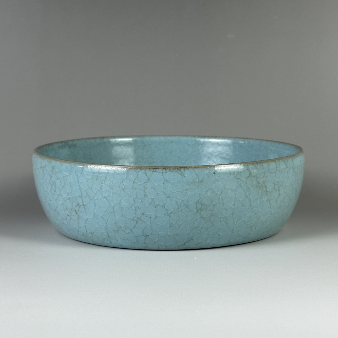 汝窑天青釉冰裂纹圆洗 口径16.5,高5