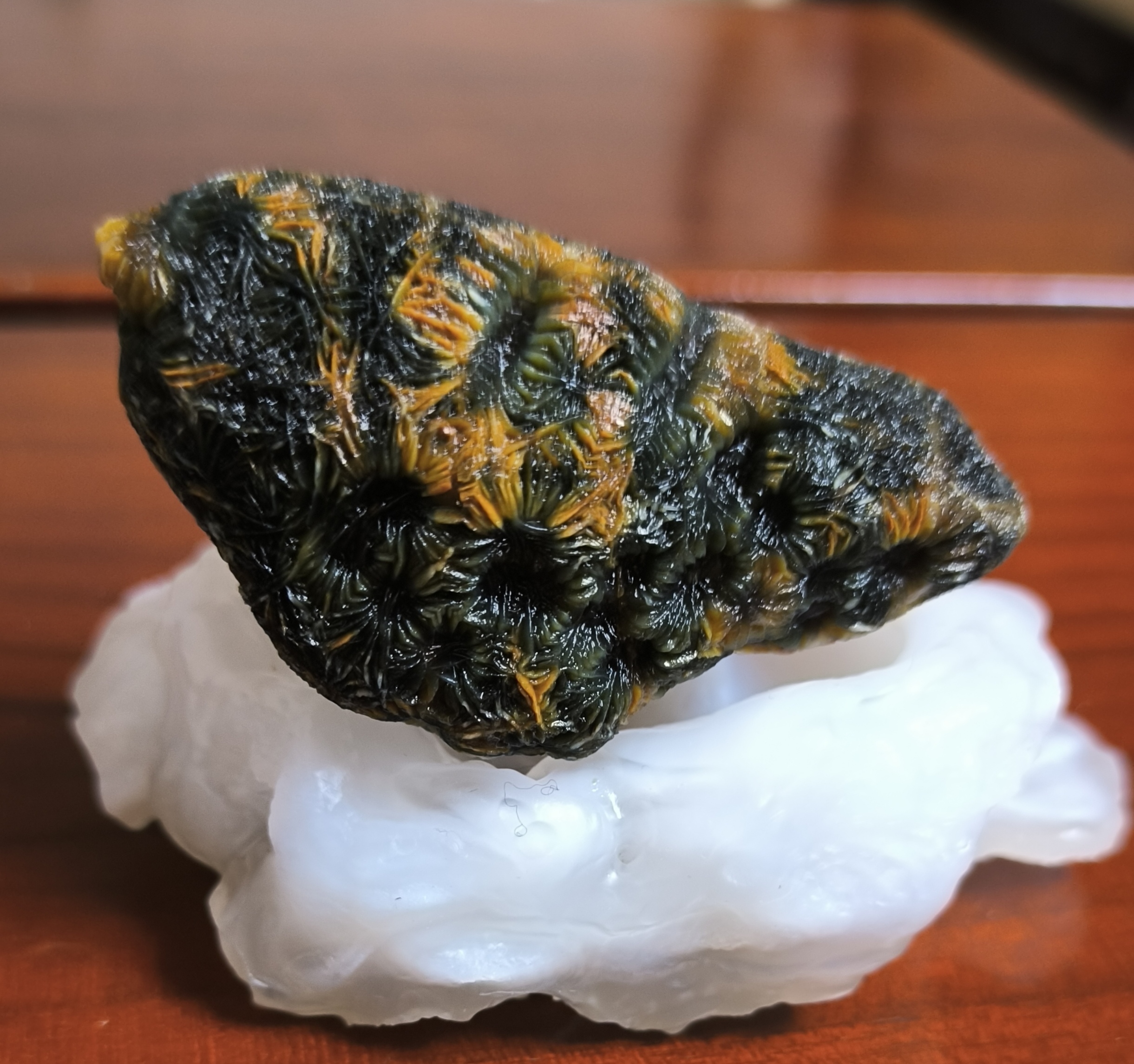 黑山玛瑙《小鸟》,请欣赏