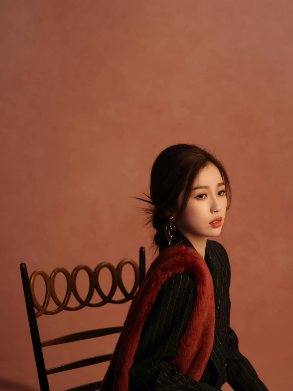 1,戏精的新剧播出好一段时间了结果一点热度也没有