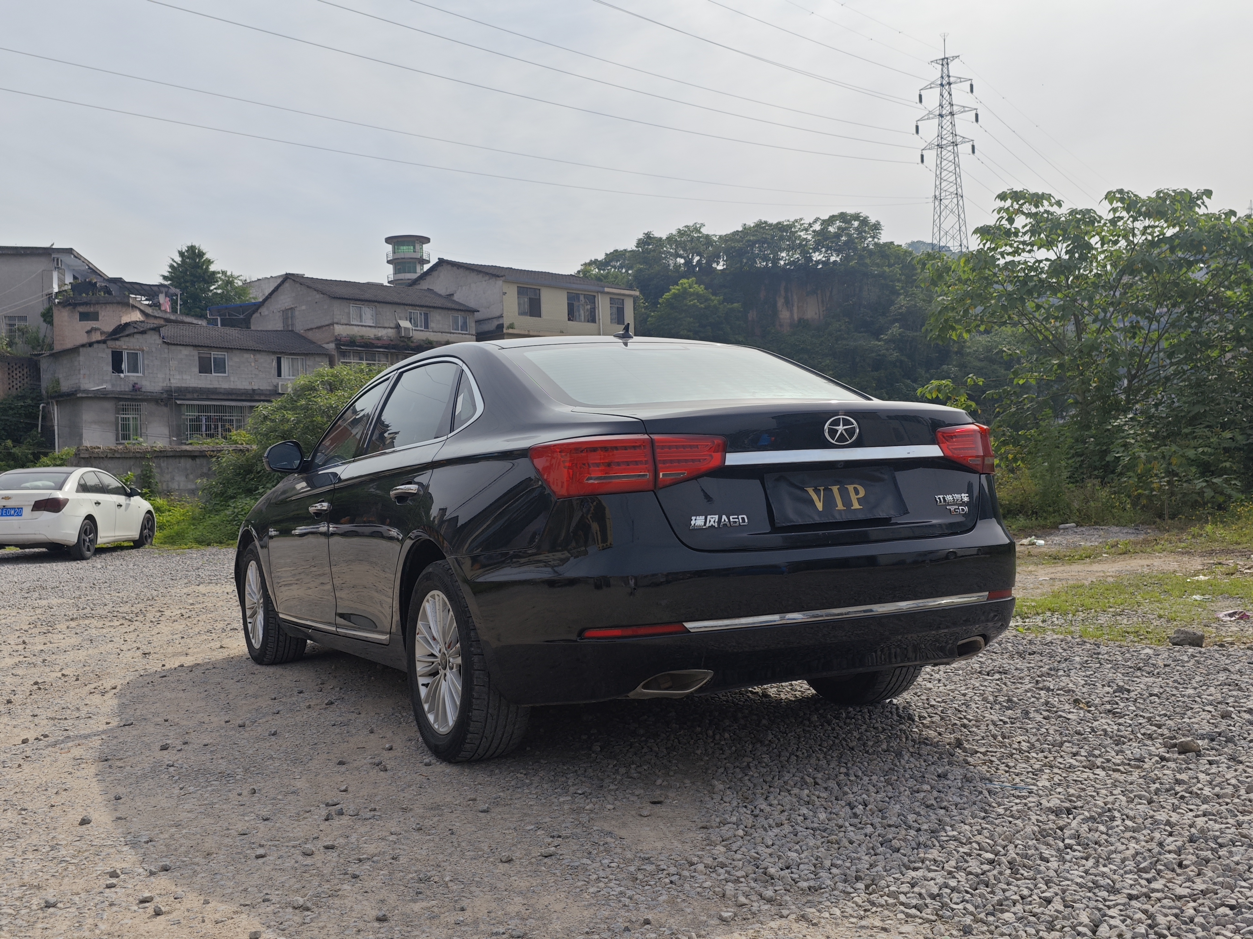 新到17年上牌国产大b级轿车江淮瑞风a60自动最高配,配置到顶,外观大气