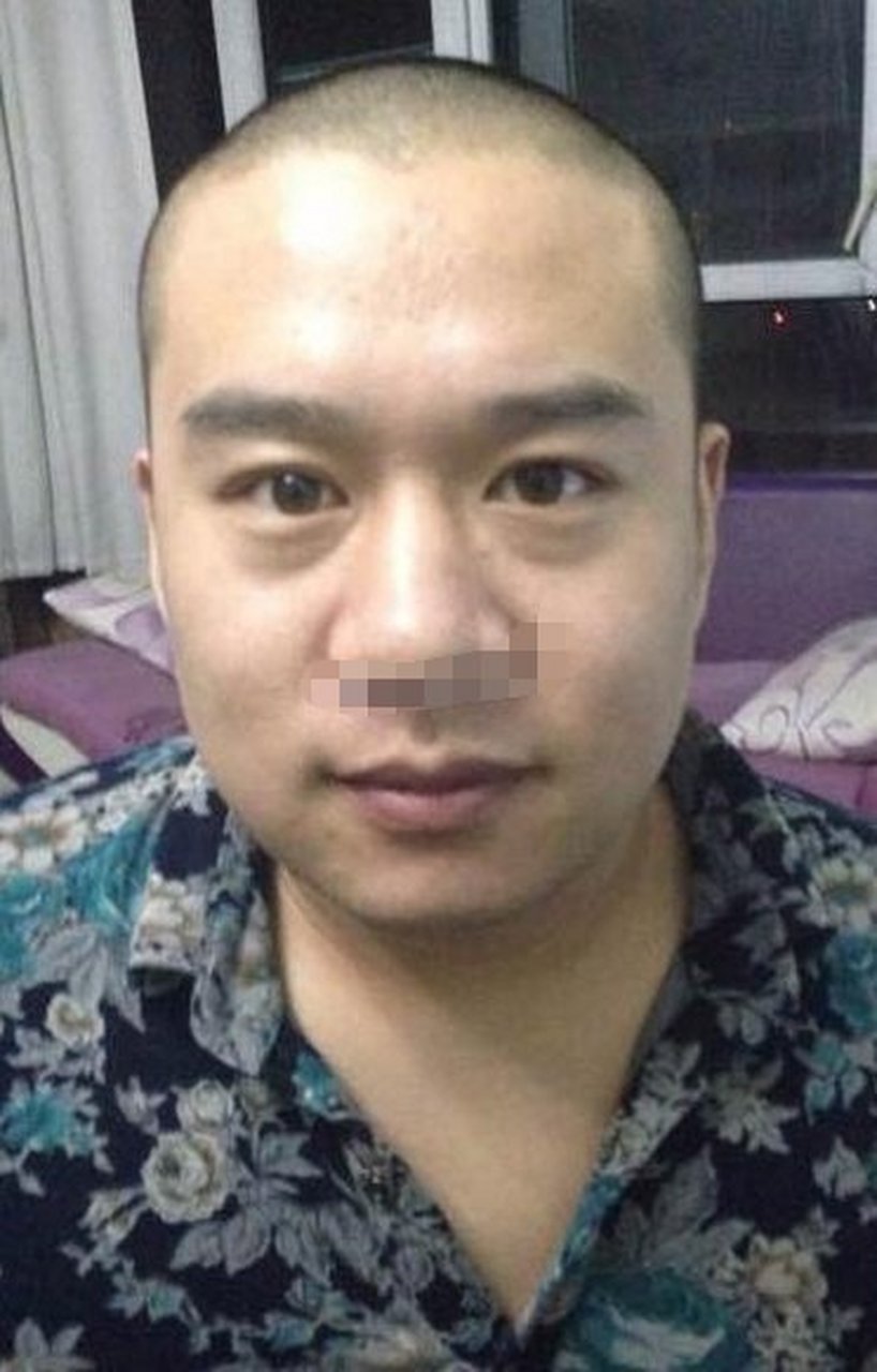 面相困恼下巴饱满且额宽的男人属有福相之人,虽能见耳但有两耳贴脑之