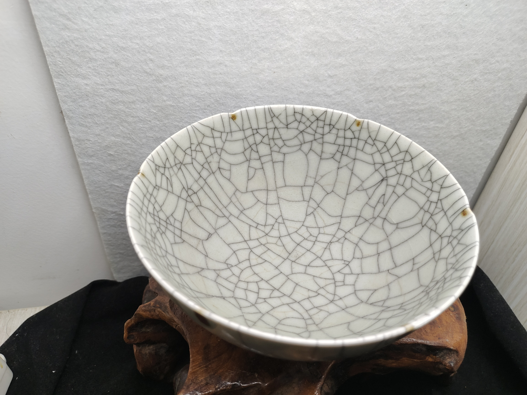 明代——成化仿宋官窑点锈斑大碗.亲们请你指点留言