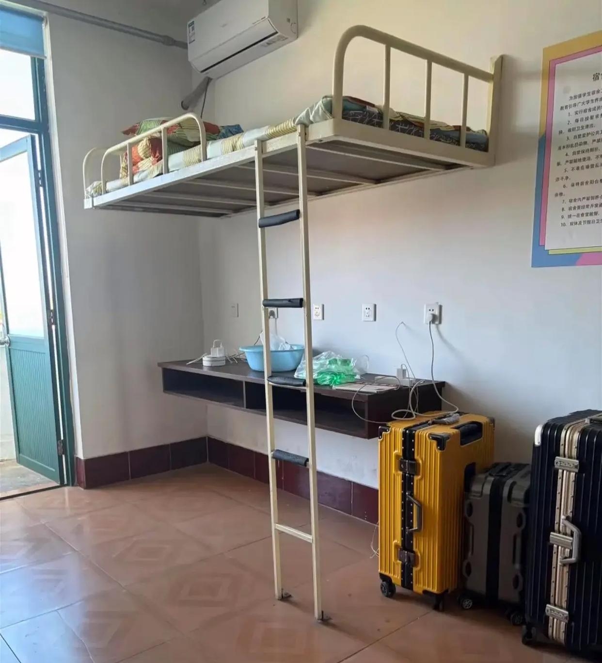 它这承重是多少?像我这将近200斤的体重,能不能住啊?