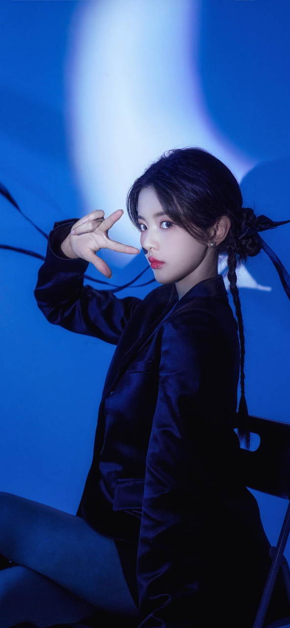 明星杨超越手机壁纸