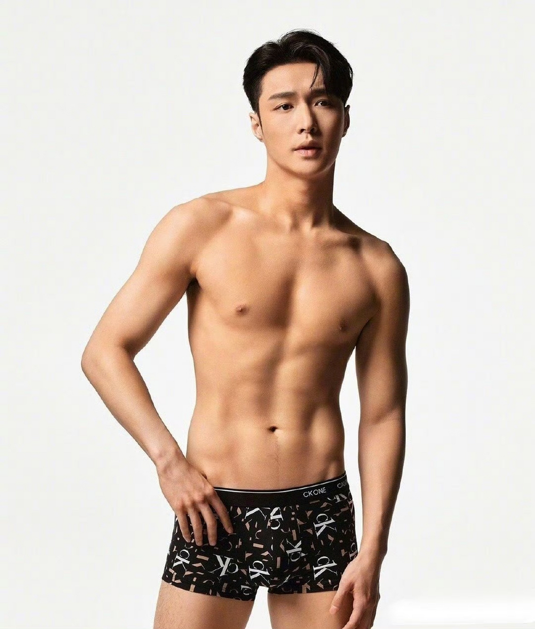 于适,张艺兴的ck宣传物料图,谁让你有购买欲?