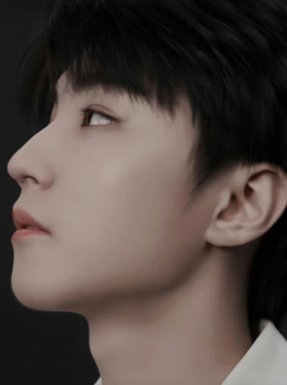 tfboys王俊凯,易烊千玺的侧颜照一览,谁的侧脸颜值更优越?