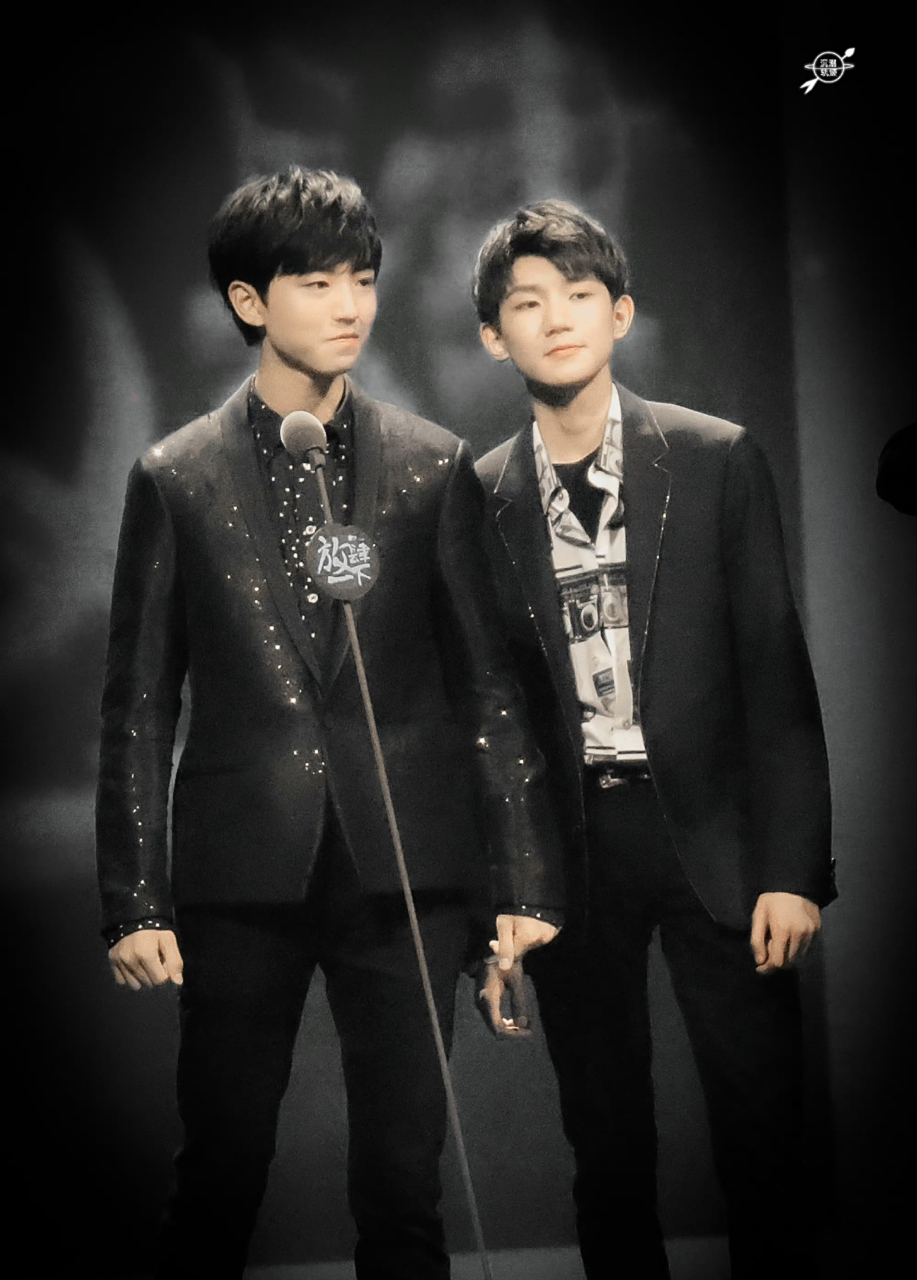 tfboys成员王源,王俊凯相继去当五月天演唱会嘉宾,凯源cp又发糖了,你