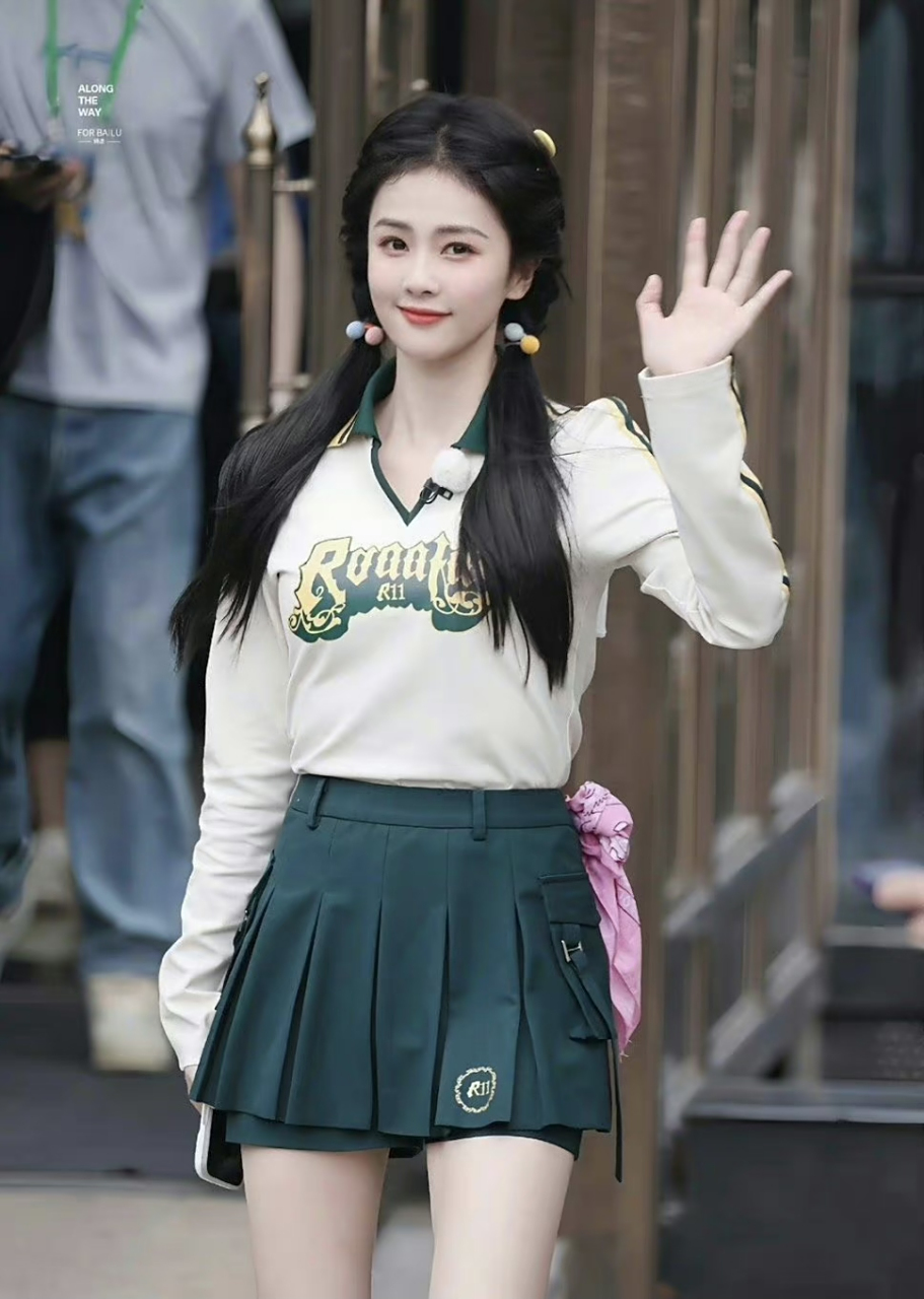 angelababy杨颖,白鹿《奔跑吧》今日份的路透图,你被谁美到了?