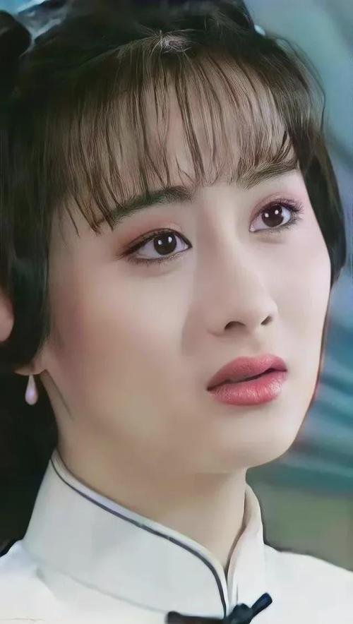 近日,"琼瑶女神"陈德容在接受采访时的一番言论引发了网友们的争议