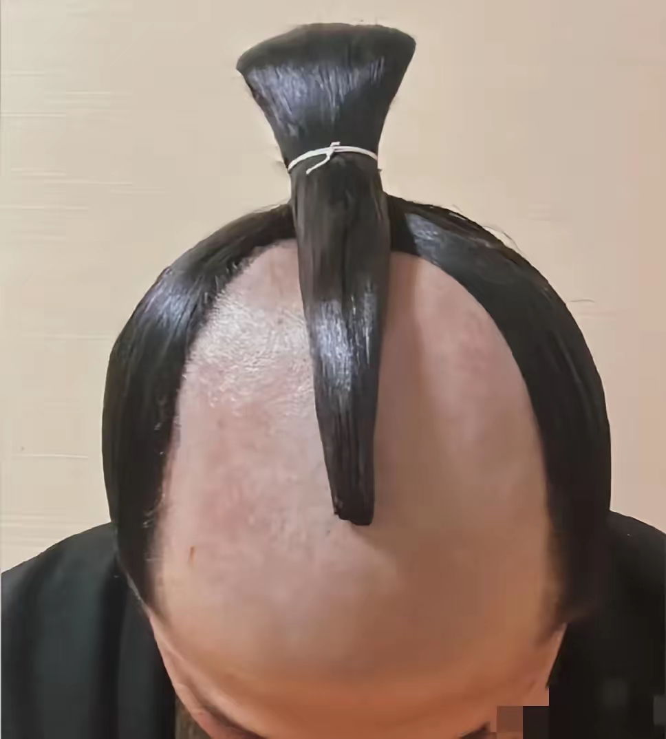 日本男人这个发型,真的是理解不了