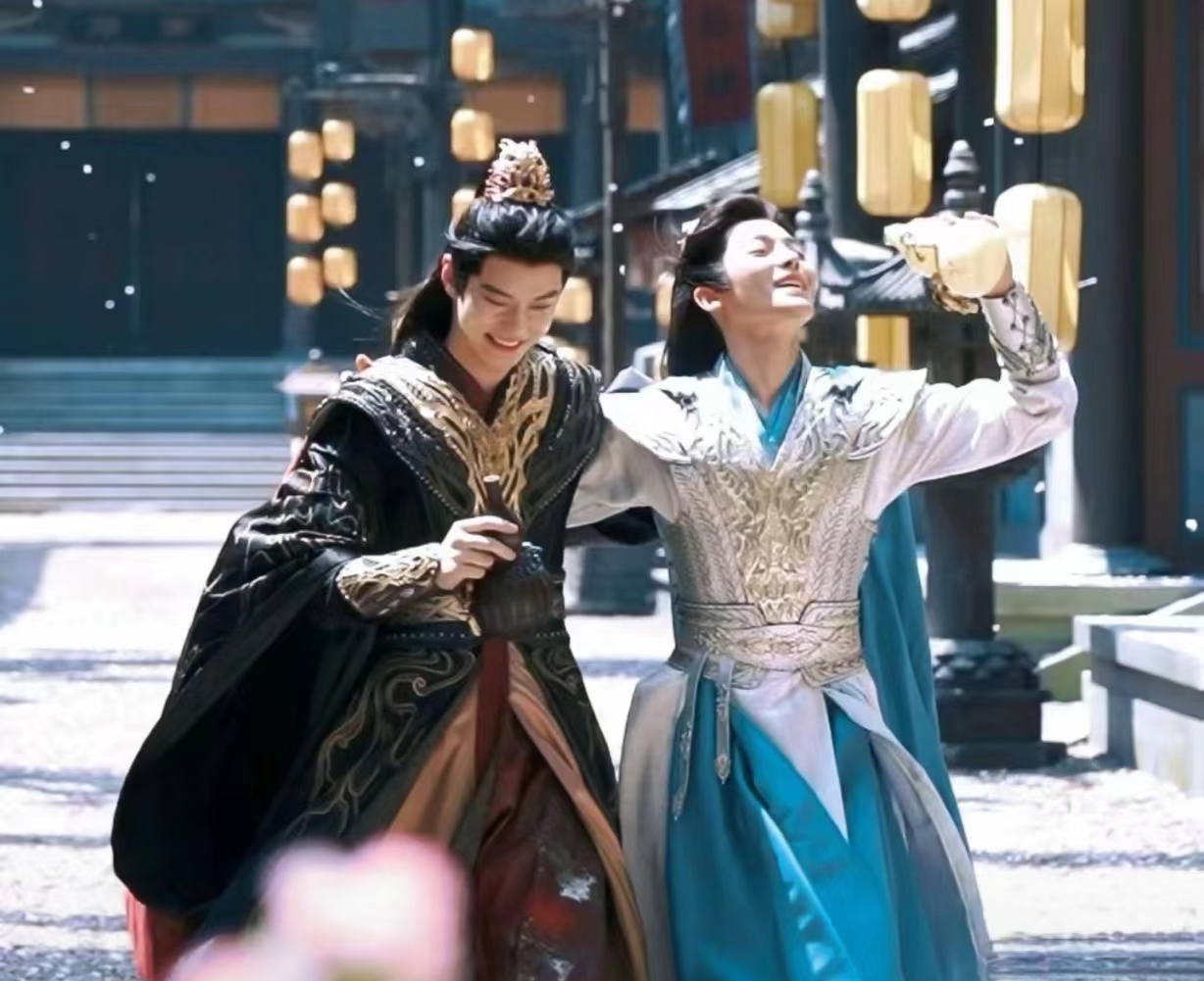 角色向:百里东君x叶鼎之  "东君珂佩响珊珊"