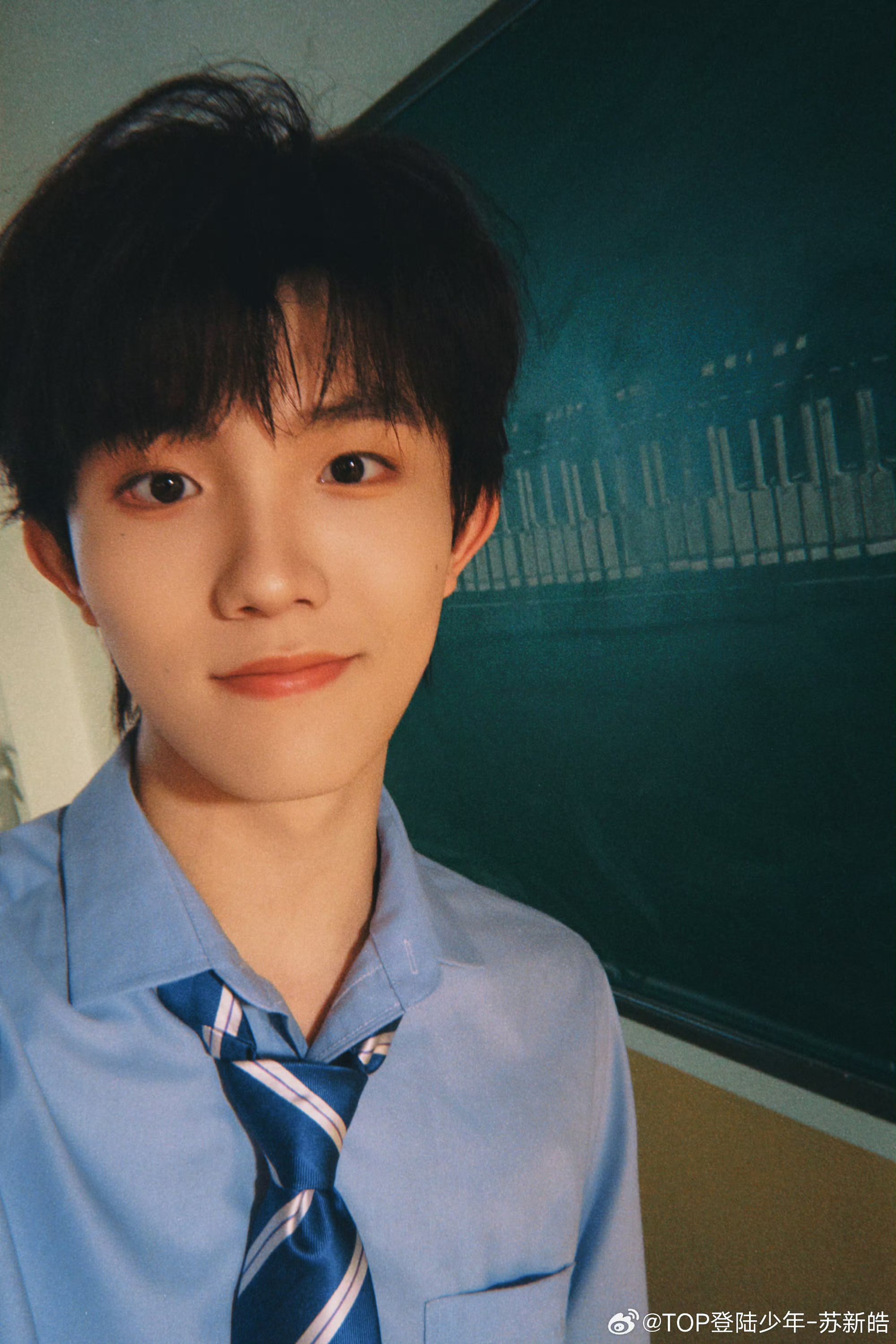 别再有新伤口了,我是真心疼啊.#苏新皓