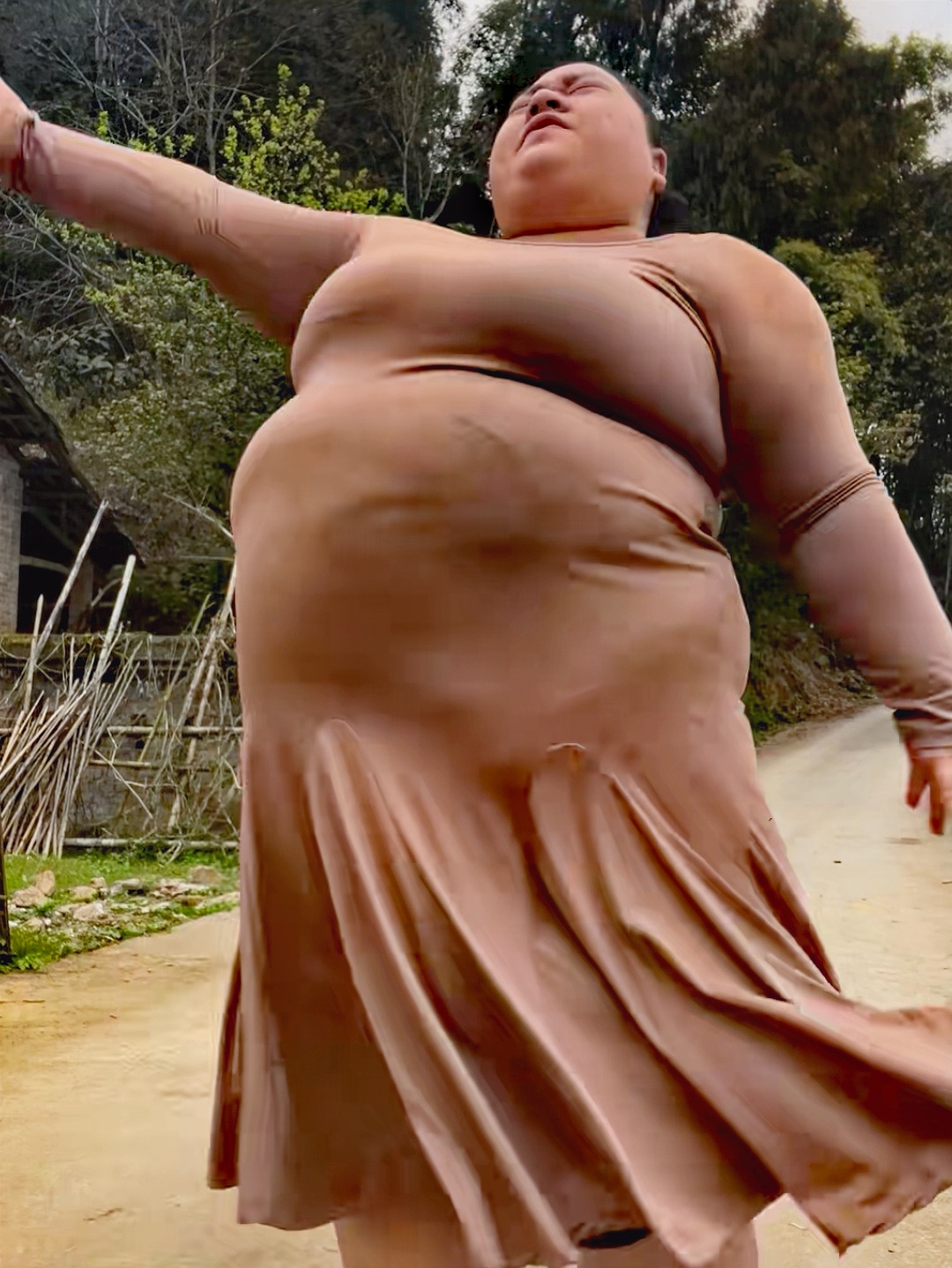 肚子做前弓步的胖子瘦子大壮图片大全大图老穴肥骚芬兰大肥婆bwbw50斤