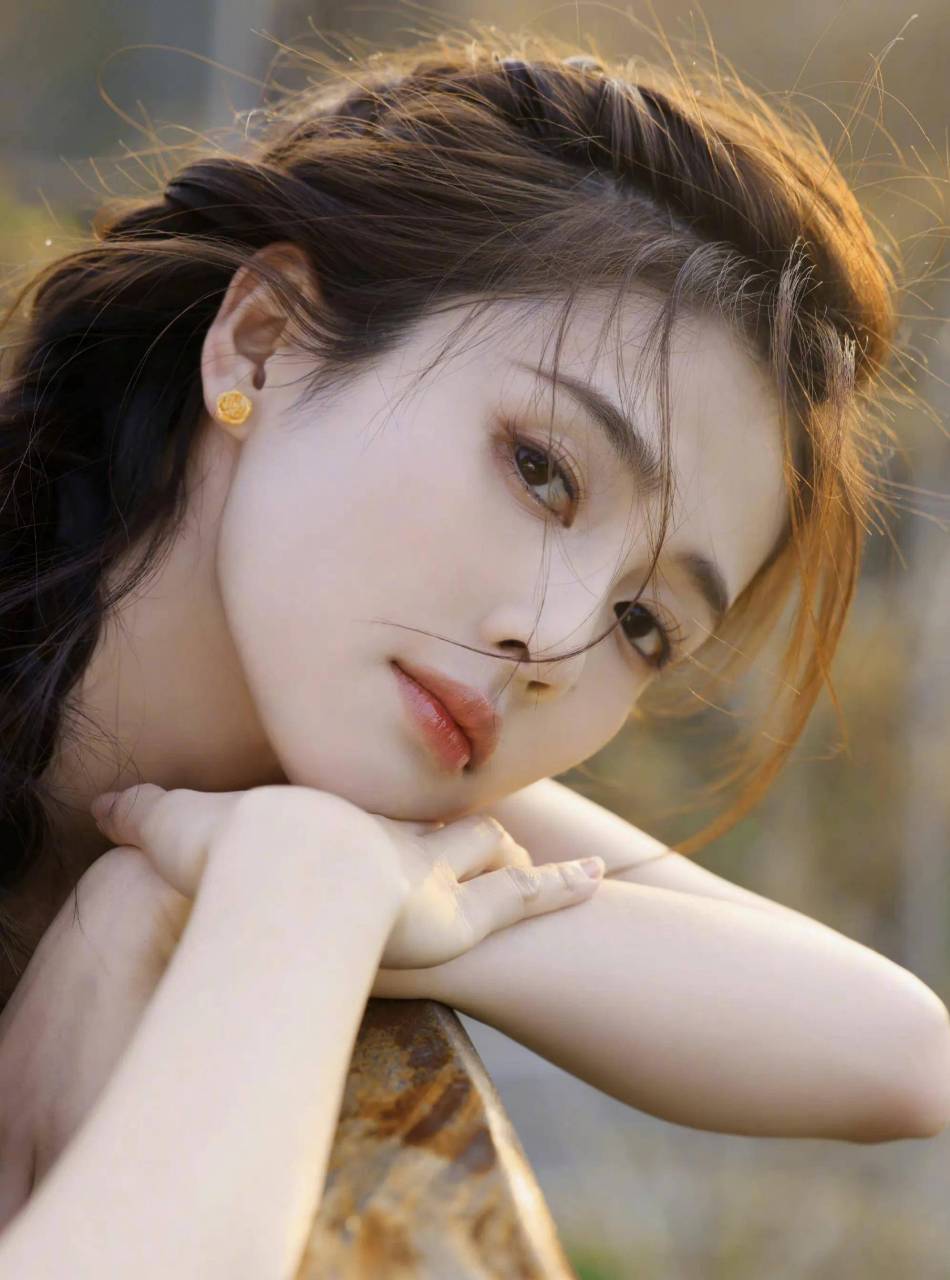 明星生图大赏# 白鹿(原名白梦妍),1994年9月23日出生于江苏省常州市