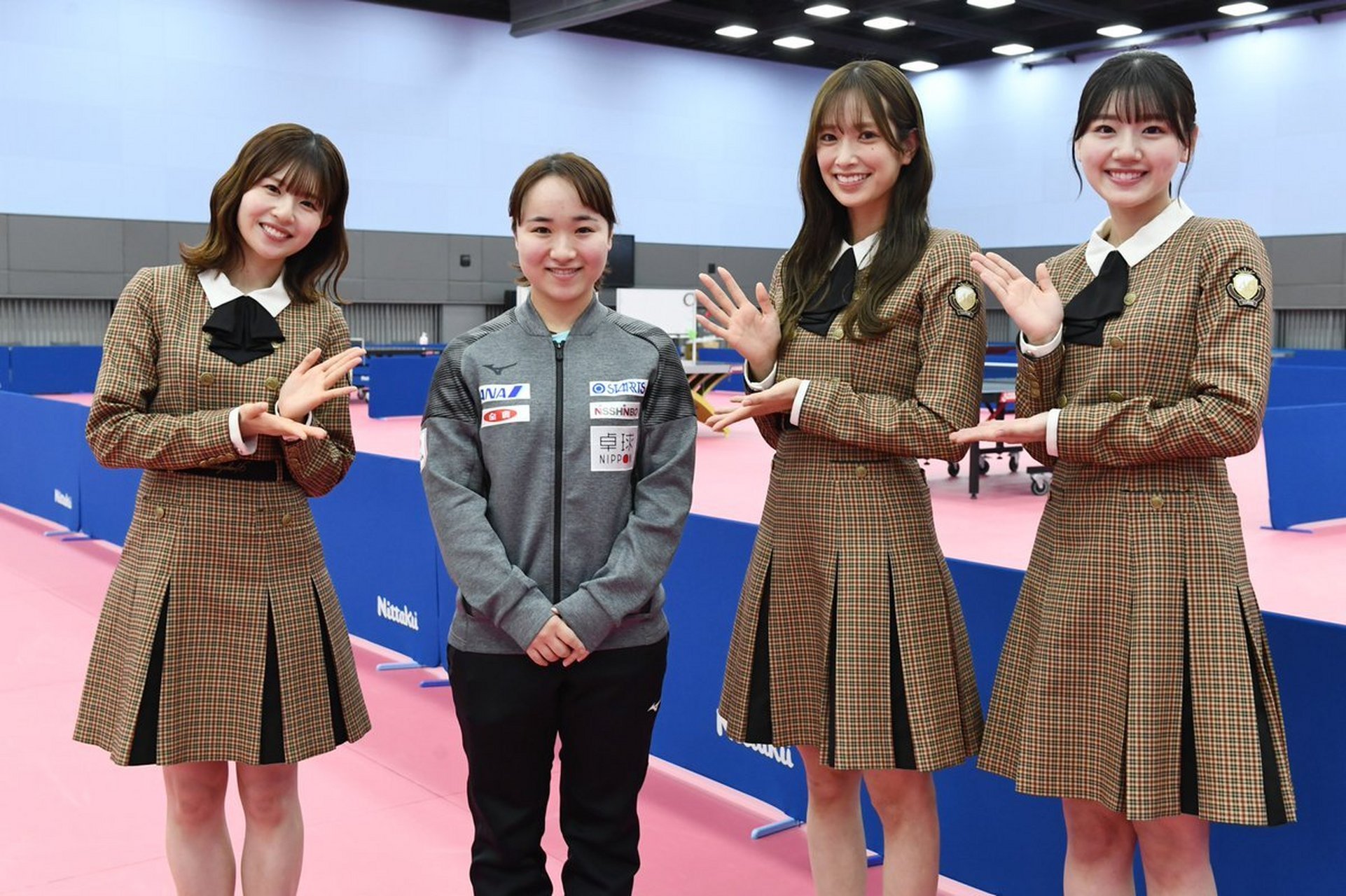 张本智和,伊藤美诚,篠塚大登与日向坂46成员91 676767