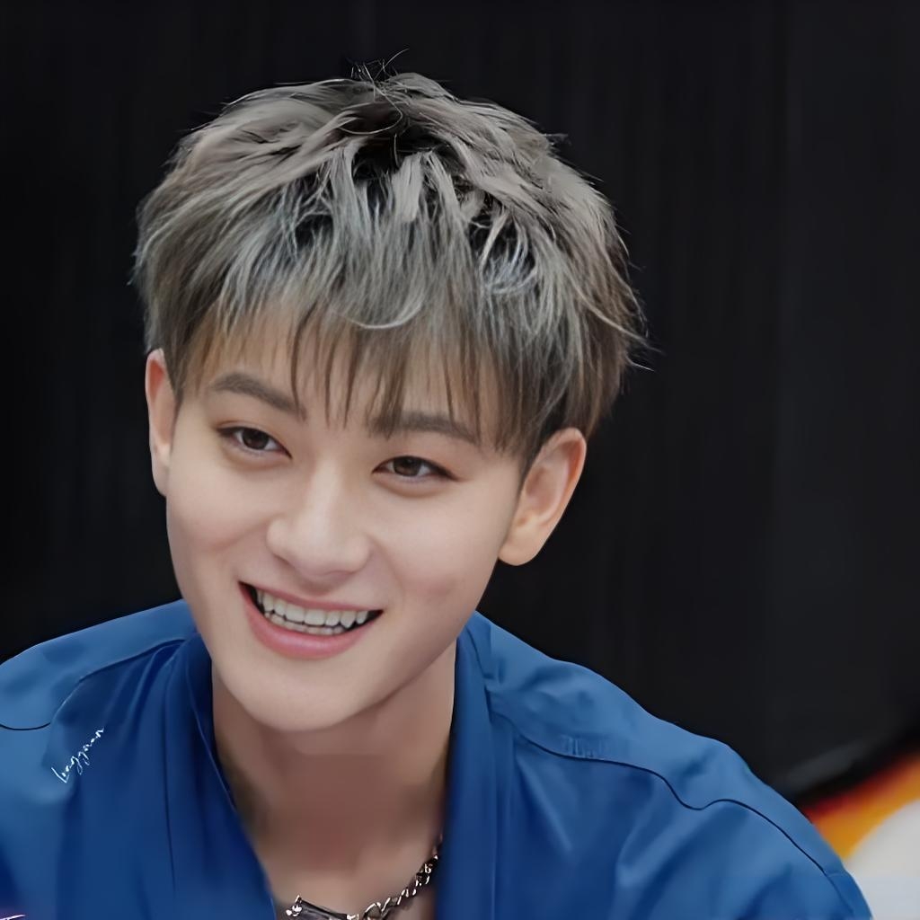 热点引擎黄子韬黄子韬图片黄子韬头像黄子韬日常照片黄子韬头像