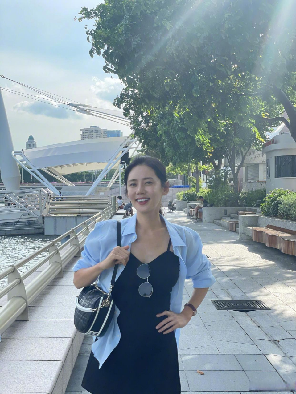 素颜的秋瓷炫好美