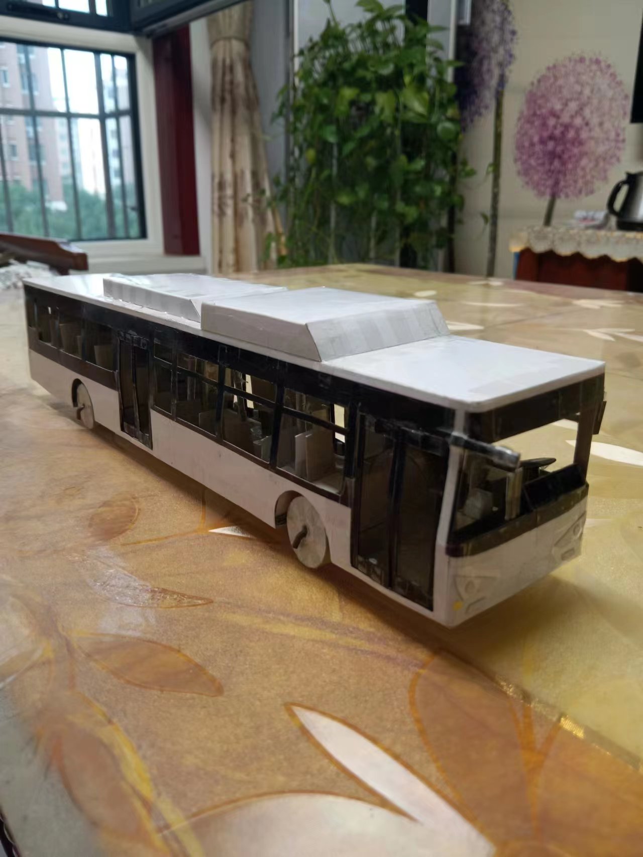 手工制作纸盒公交车