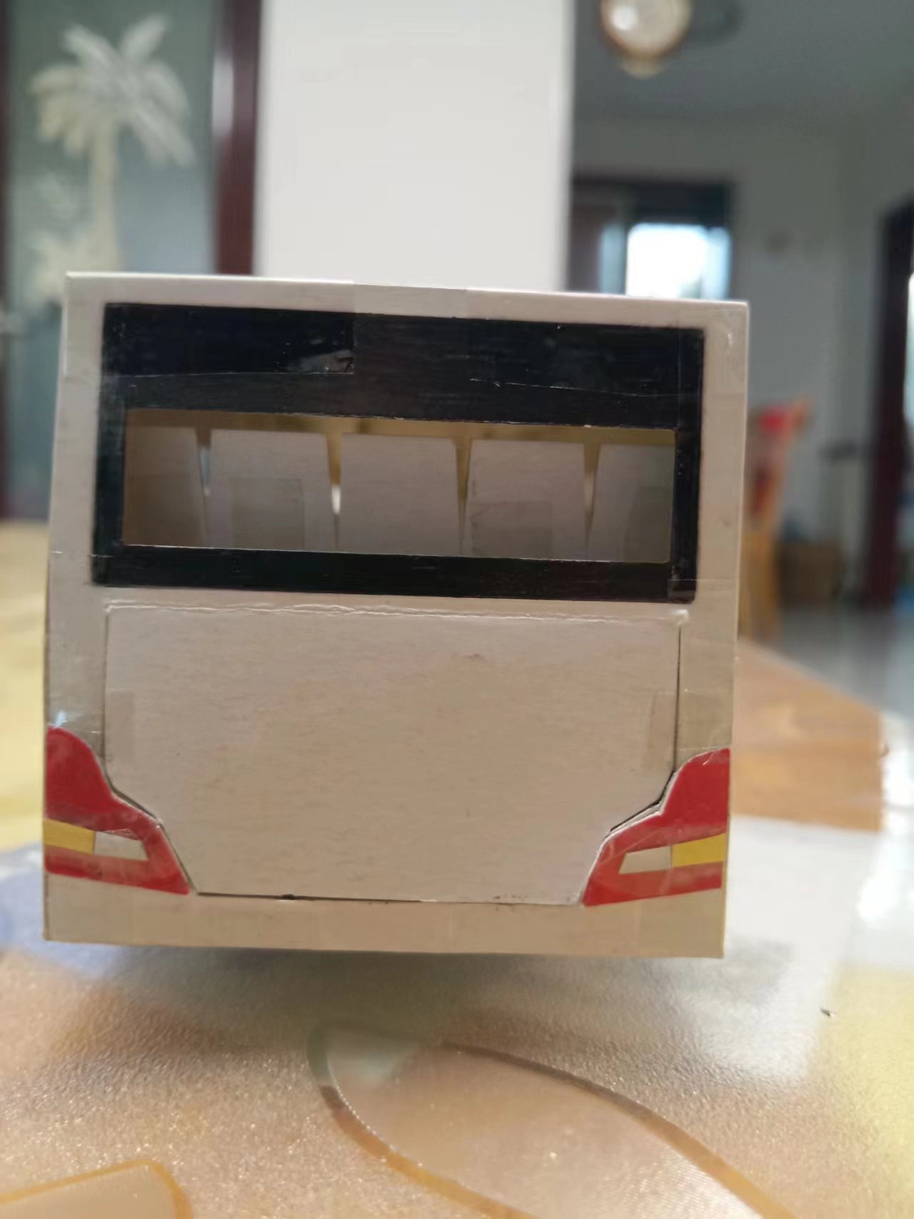 手工制作纸盒公交车