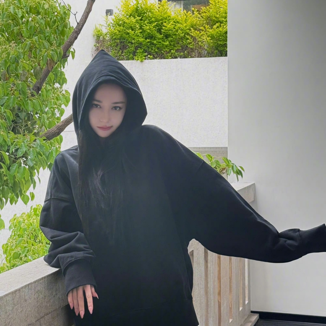 迪丽热巴的这些形象照, 适合当头像的氛围感图片 炒鸡有质感的头像