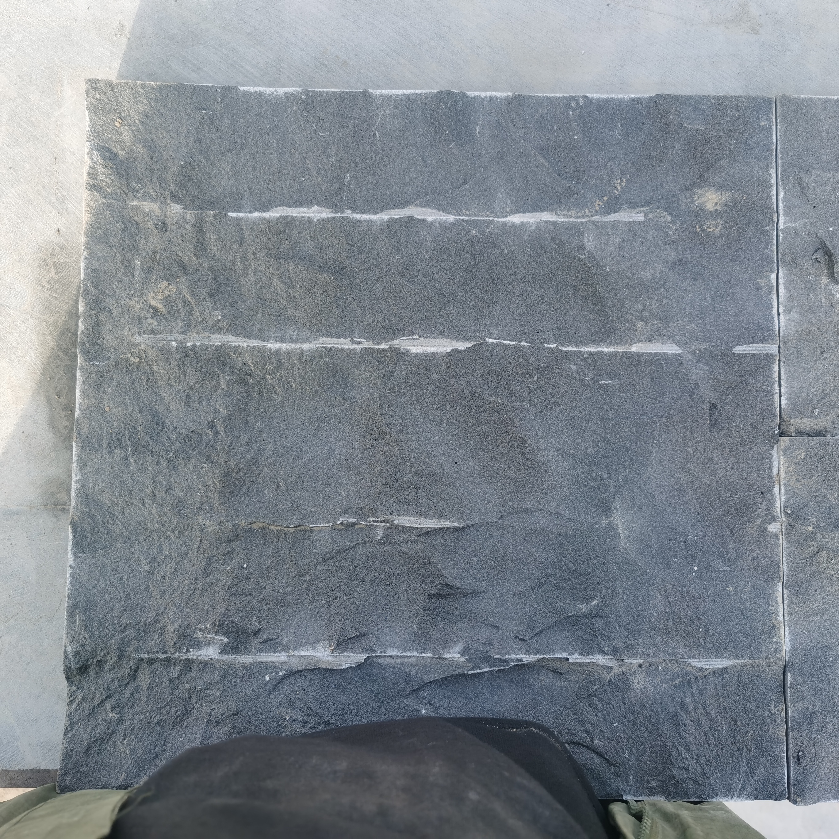 蒙古黑石材自然面,手工制作!