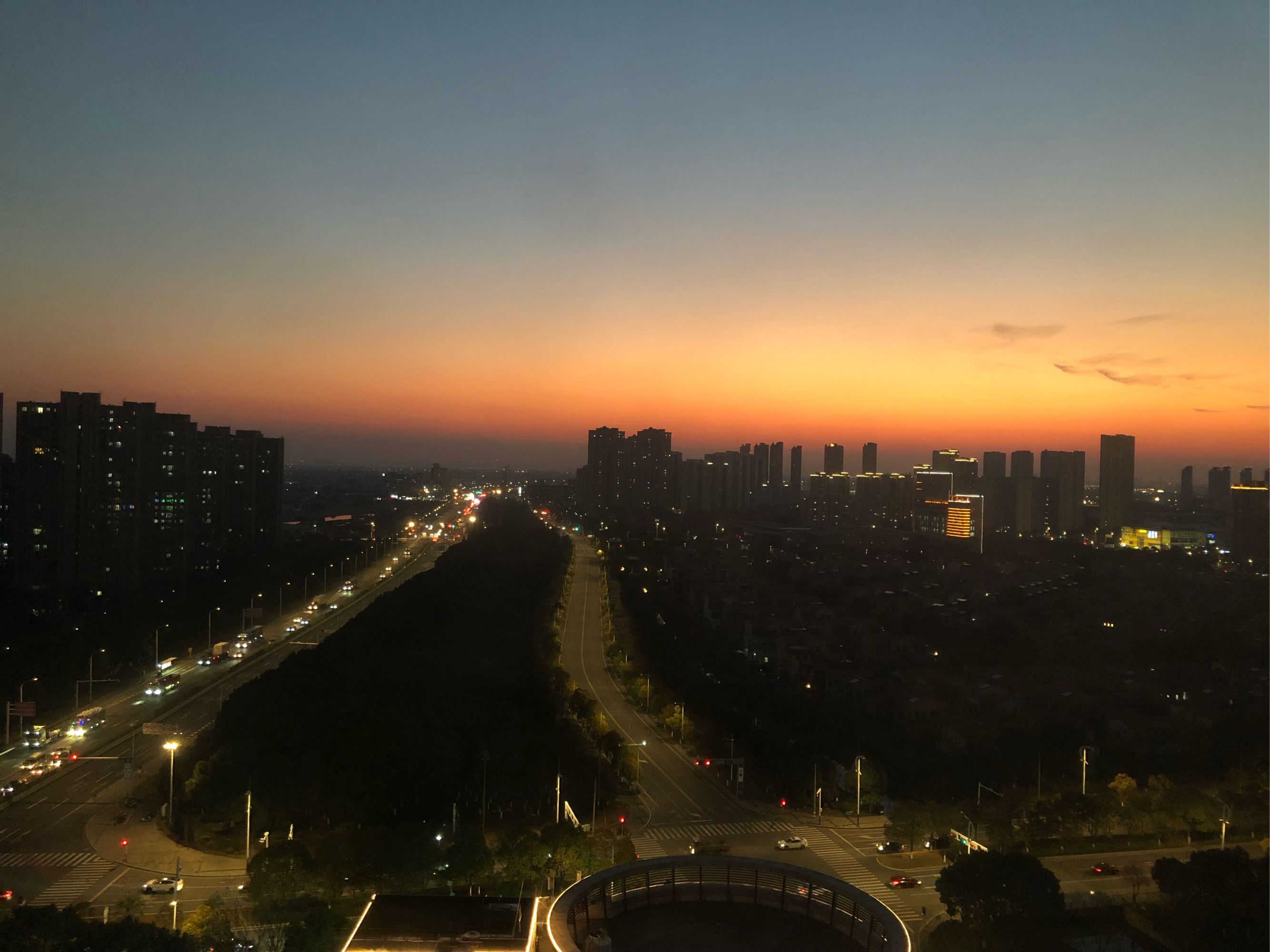 城市之落日颂  夕阳如诗