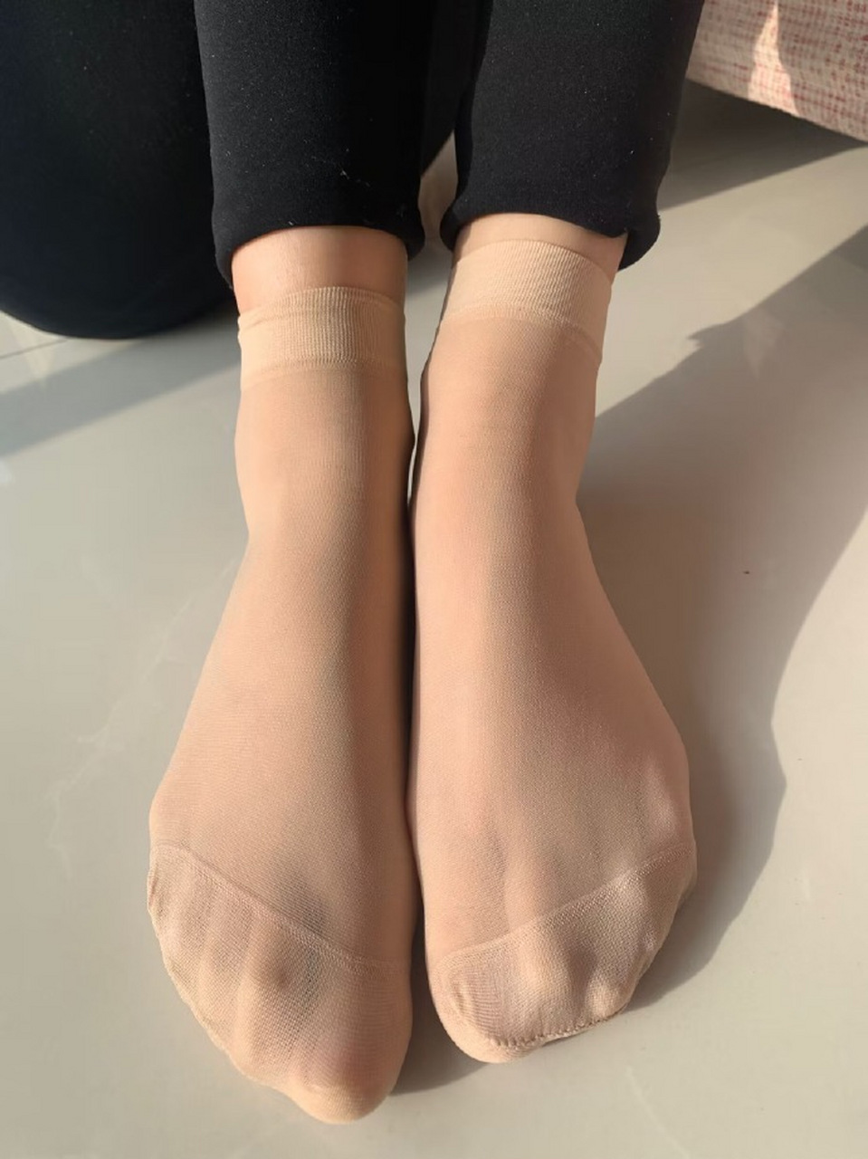 这种脚尖加固的短丝袜,已经不再适合年轻人了