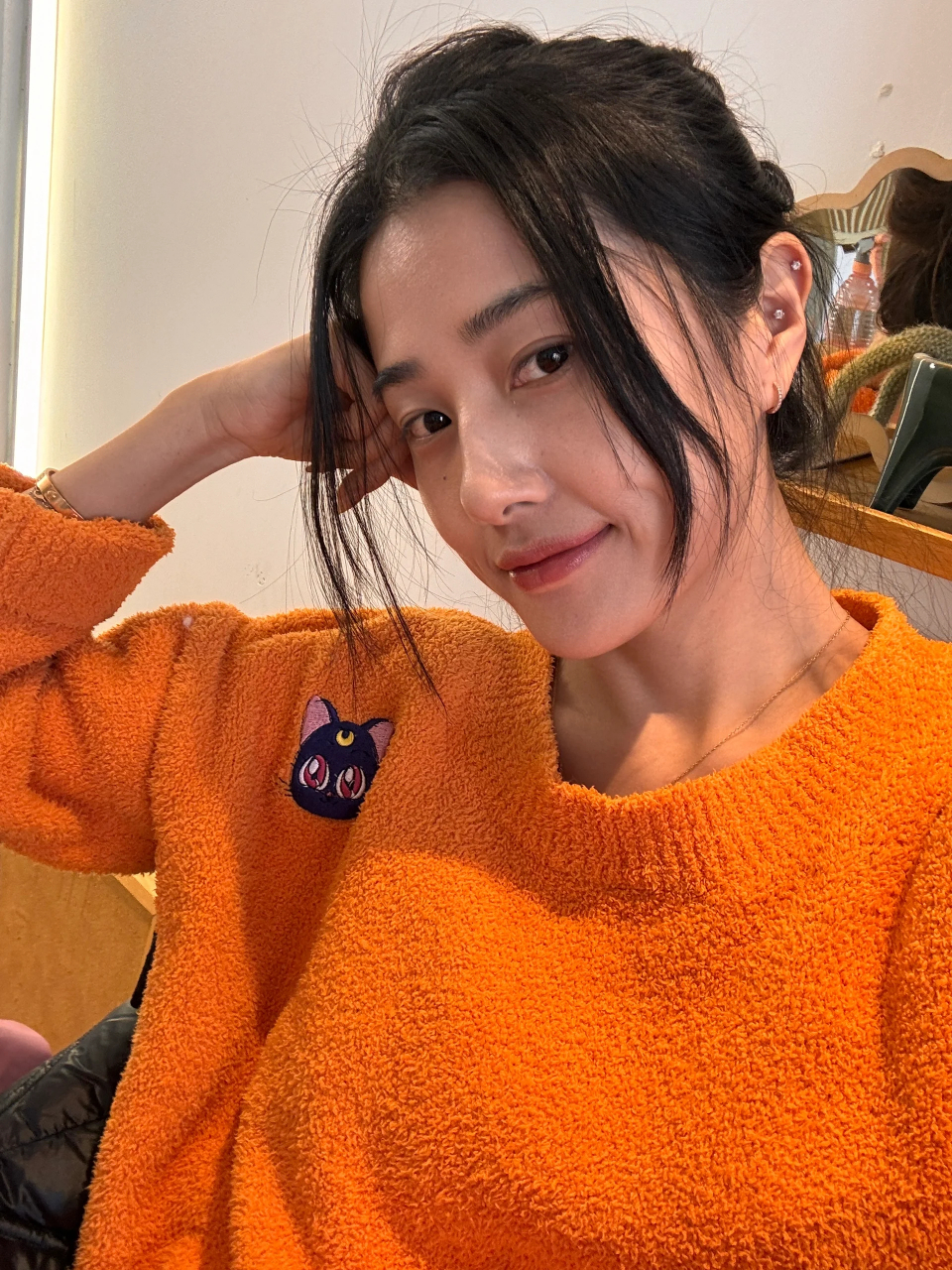 橙色衣服,好看不