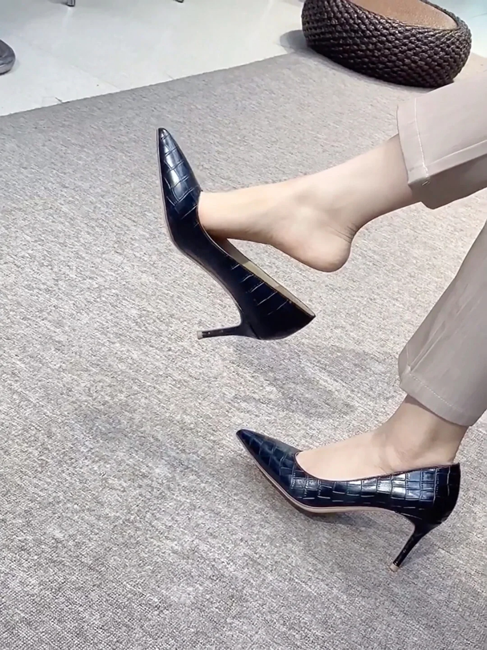 黑色格子高跟鞋