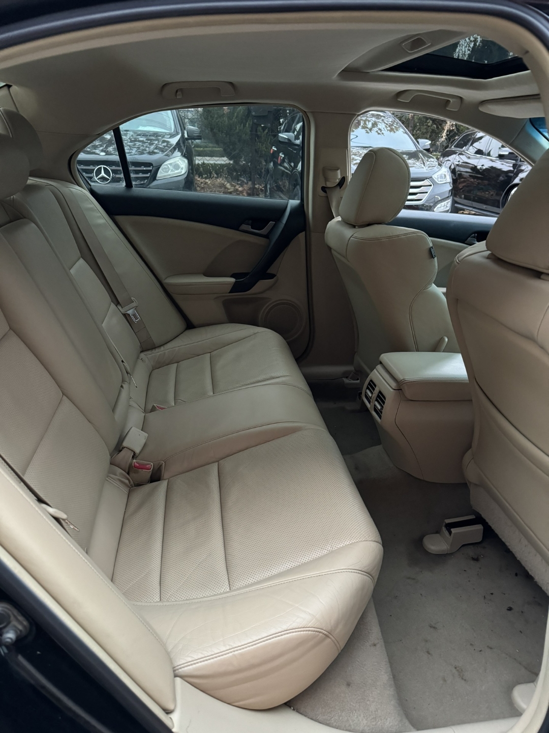 全款两万大: 11年8月精品本田思铂睿运动轿车,搭载2