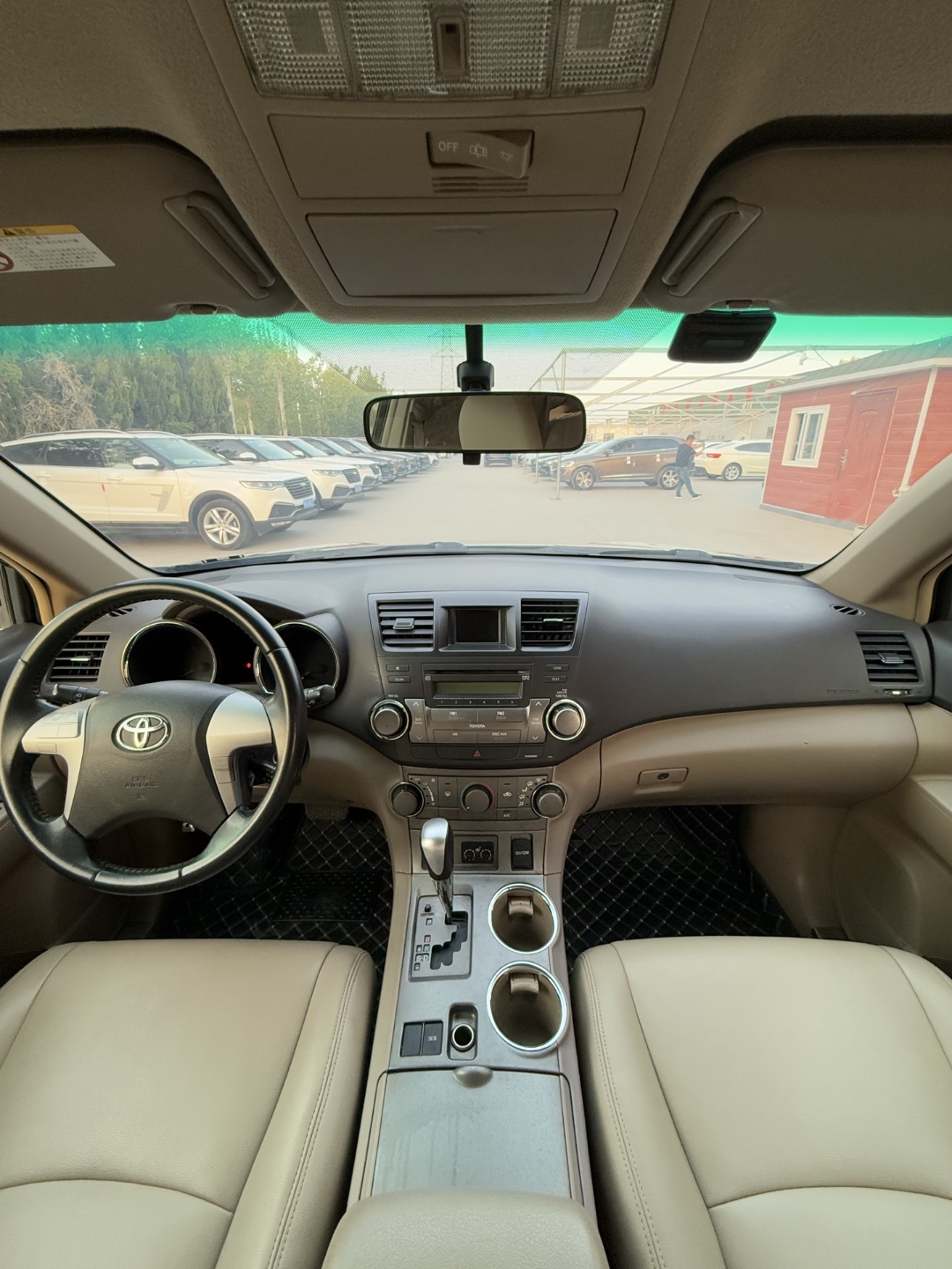 2012款汉兰达内饰丰田汉兰达车工作台图片12款汉兰达5座档位老款