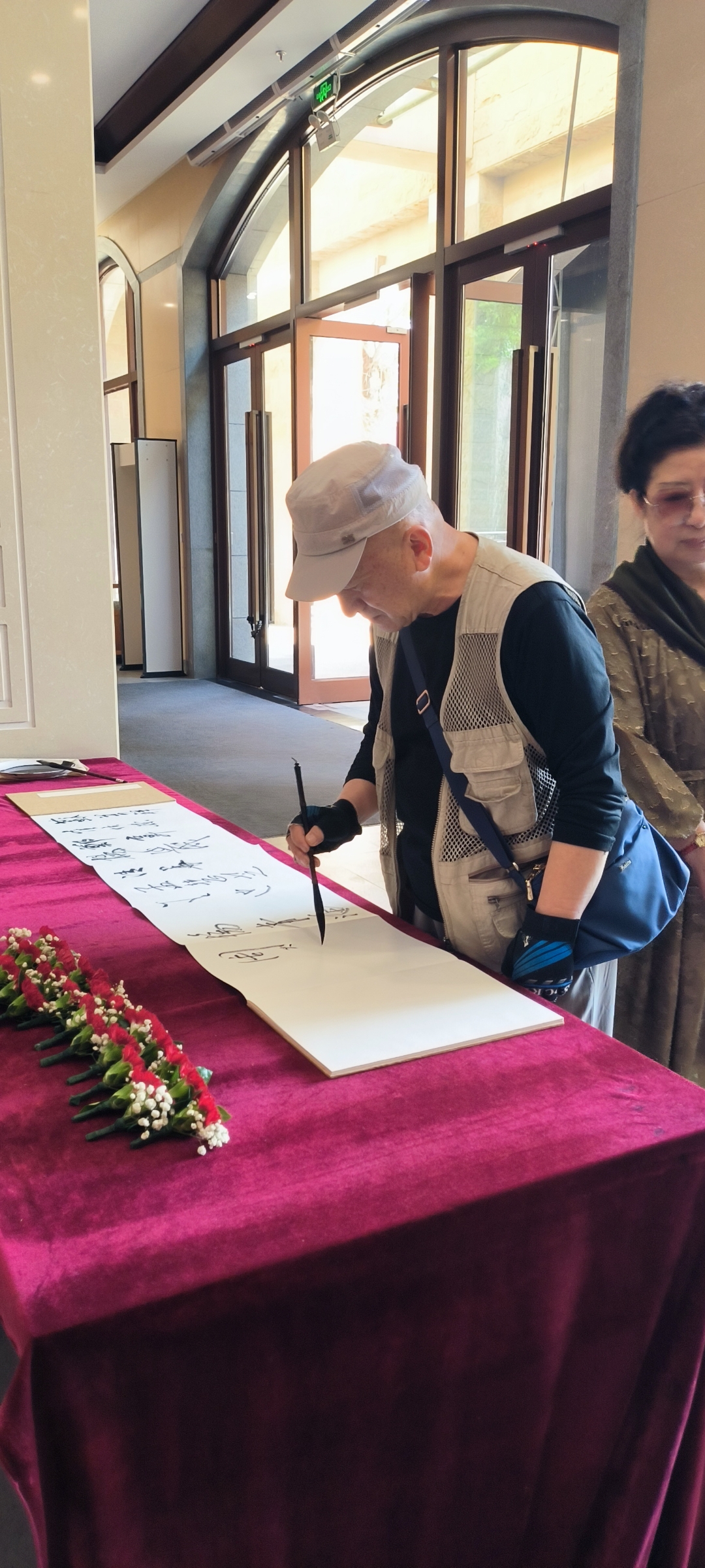 百卉盛开庆华诞,美美与共绘和谐