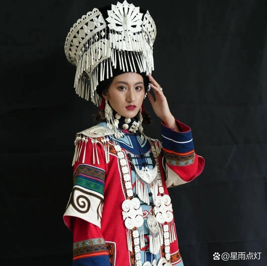 探索凉山彝族的文化魅力与旅游价值