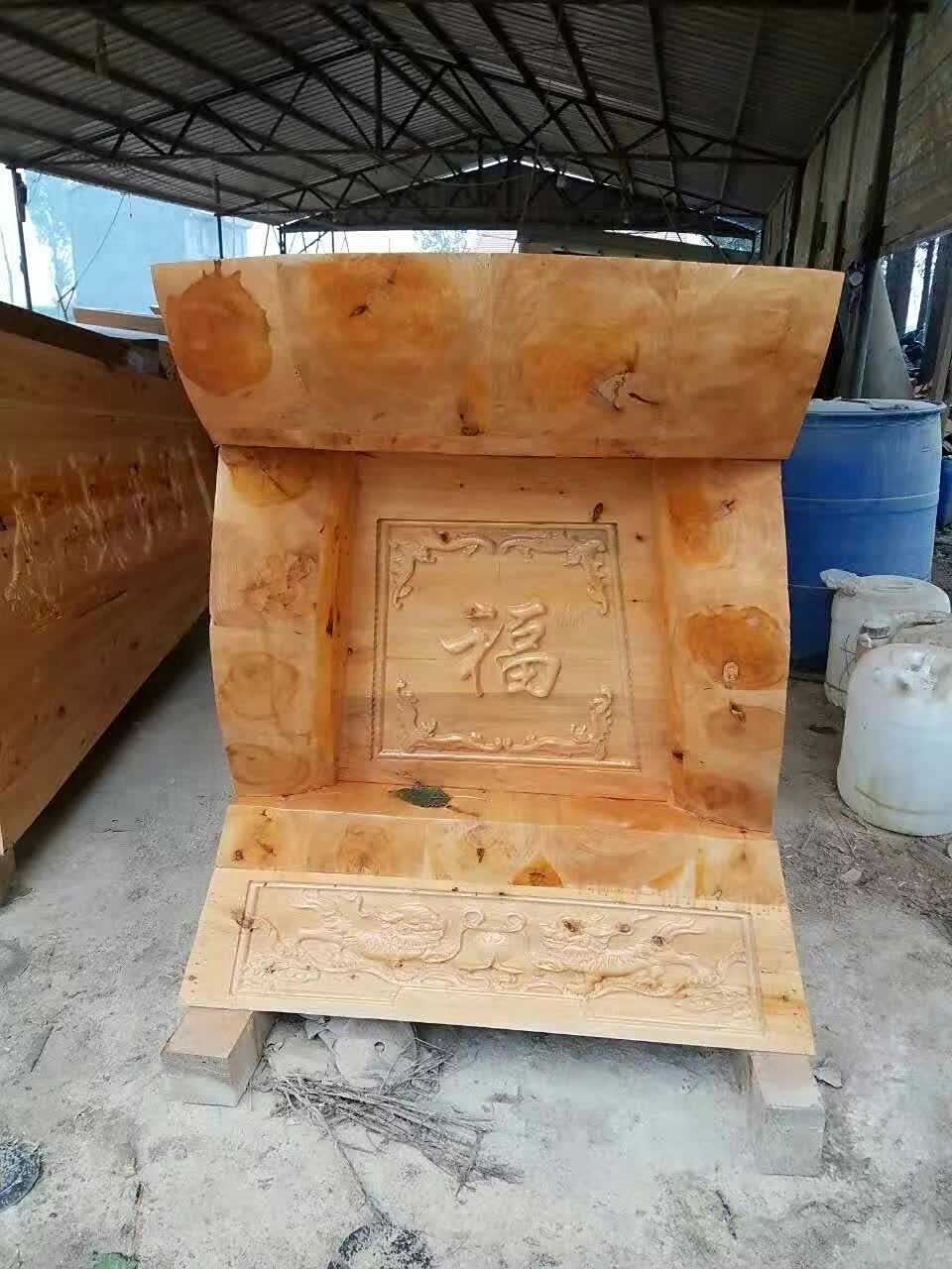 有谁知道为什么棺材有写福的?有写寿的吗?先走的写福,后走的写寿!