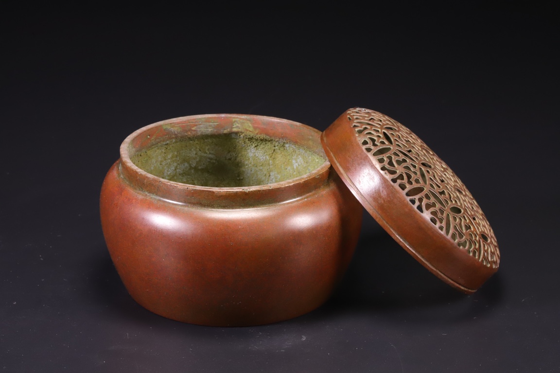 紫铜手炉熏炉摆件 尺寸:直径10.5高7.5cm. 重量:689克.