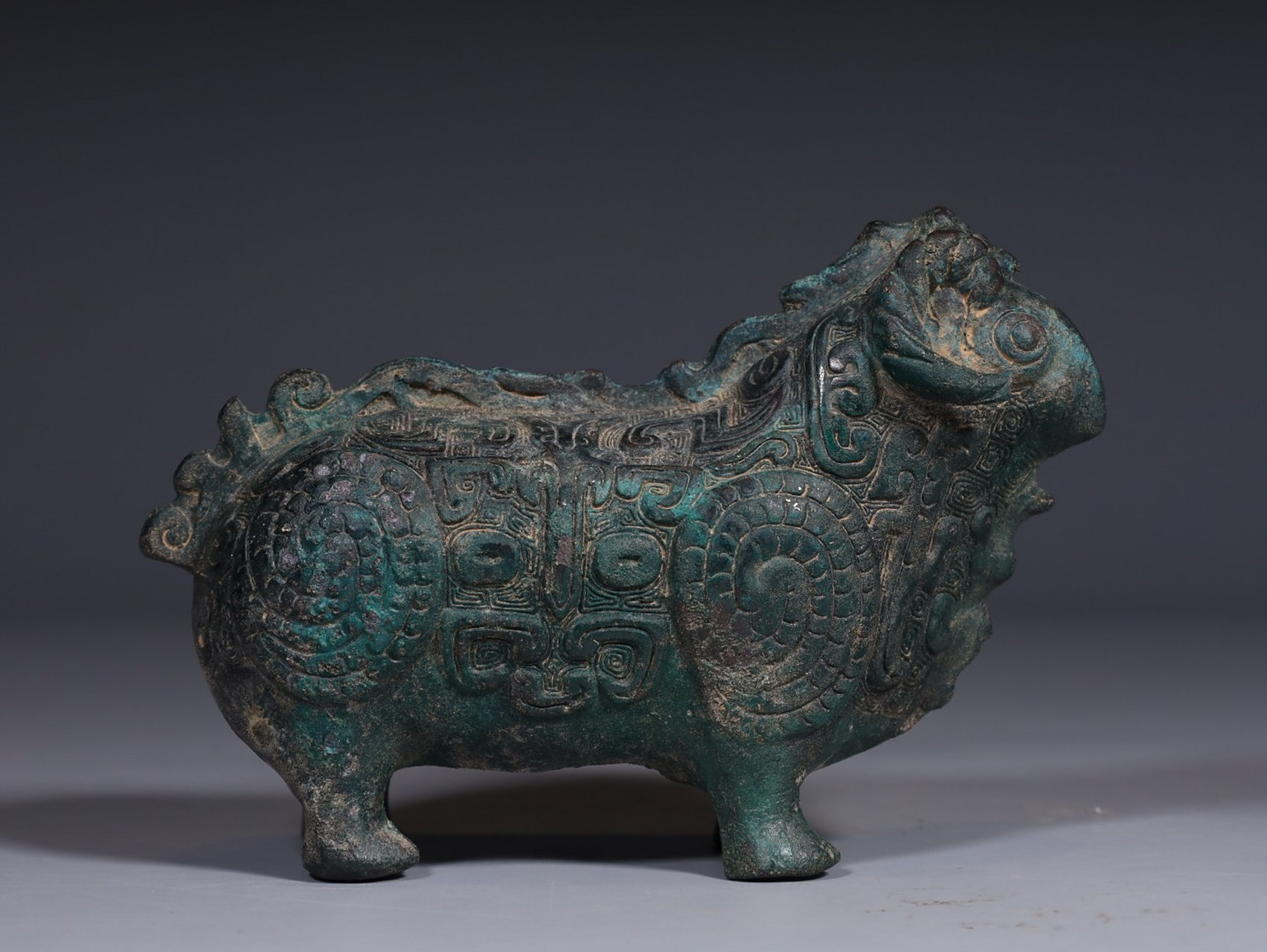 8227 旧藏,青铜羊摆件 规格:长15.