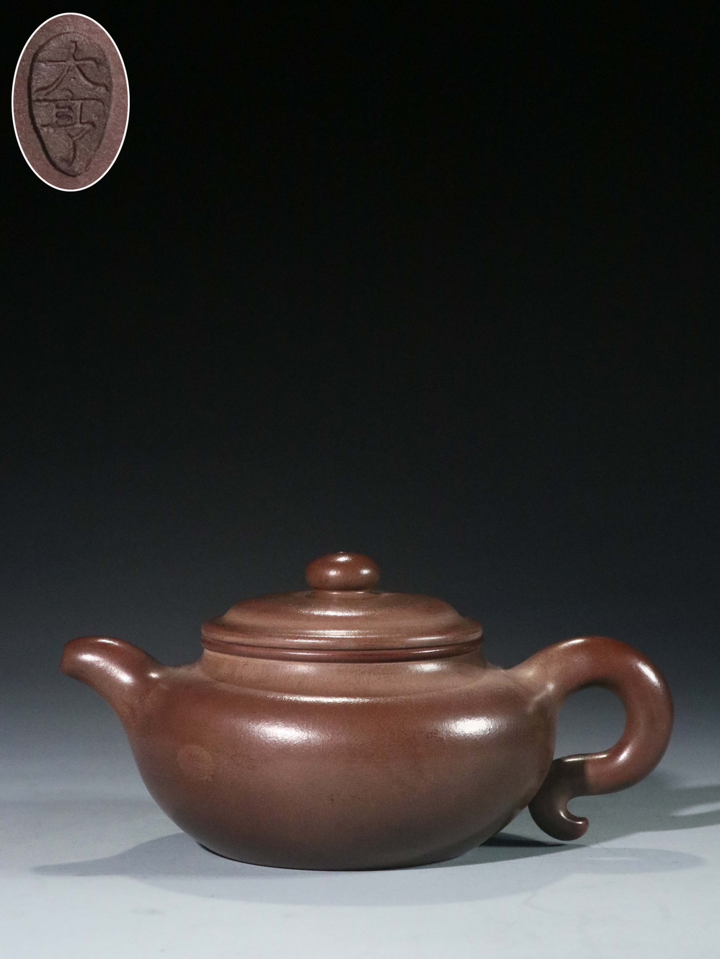 【歷代壺藝】 【大亨】【仿古壶】 【尺寸】长19.