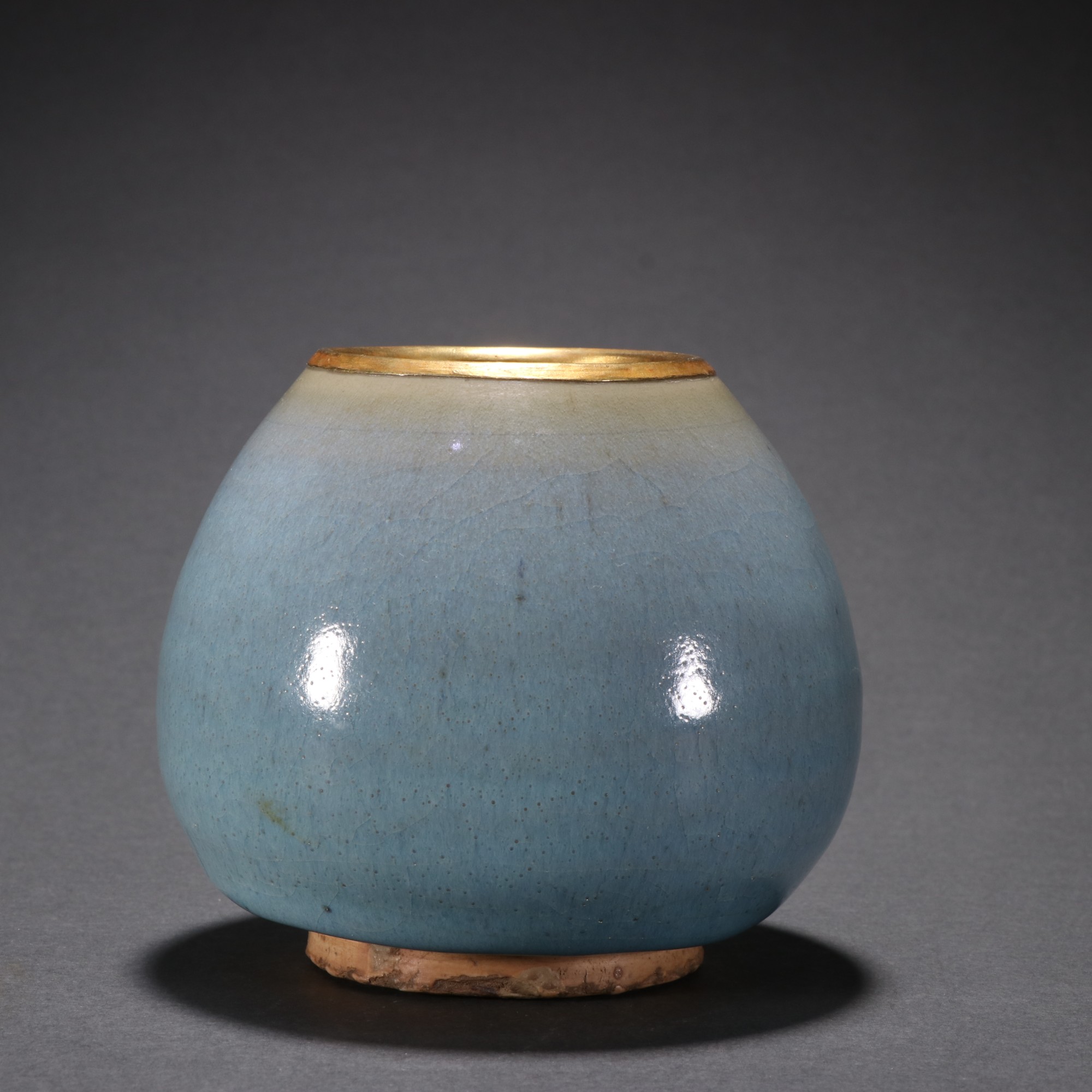 均窑包金鸡心罐. 规格:高9㎝腹宽10㎝