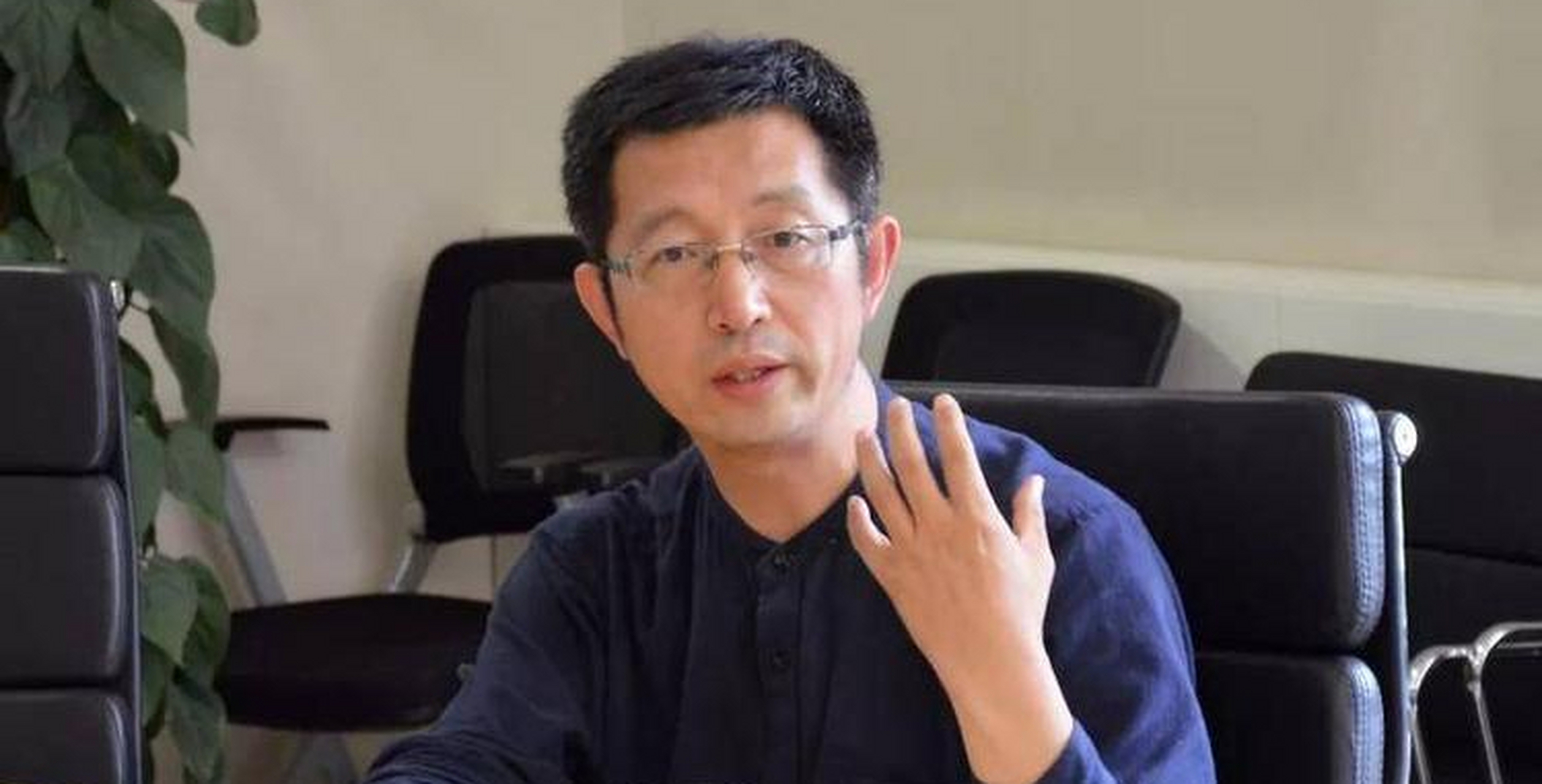 "北大哲学系教授吴飞呼吁再次恢复土葬,把火葬给取消,而这一提议也