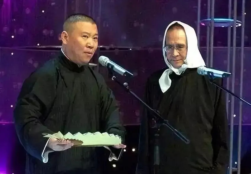 2009年2月,张文顺不幸因癌症去世,没想到,郭德纲立马关停德云社7天