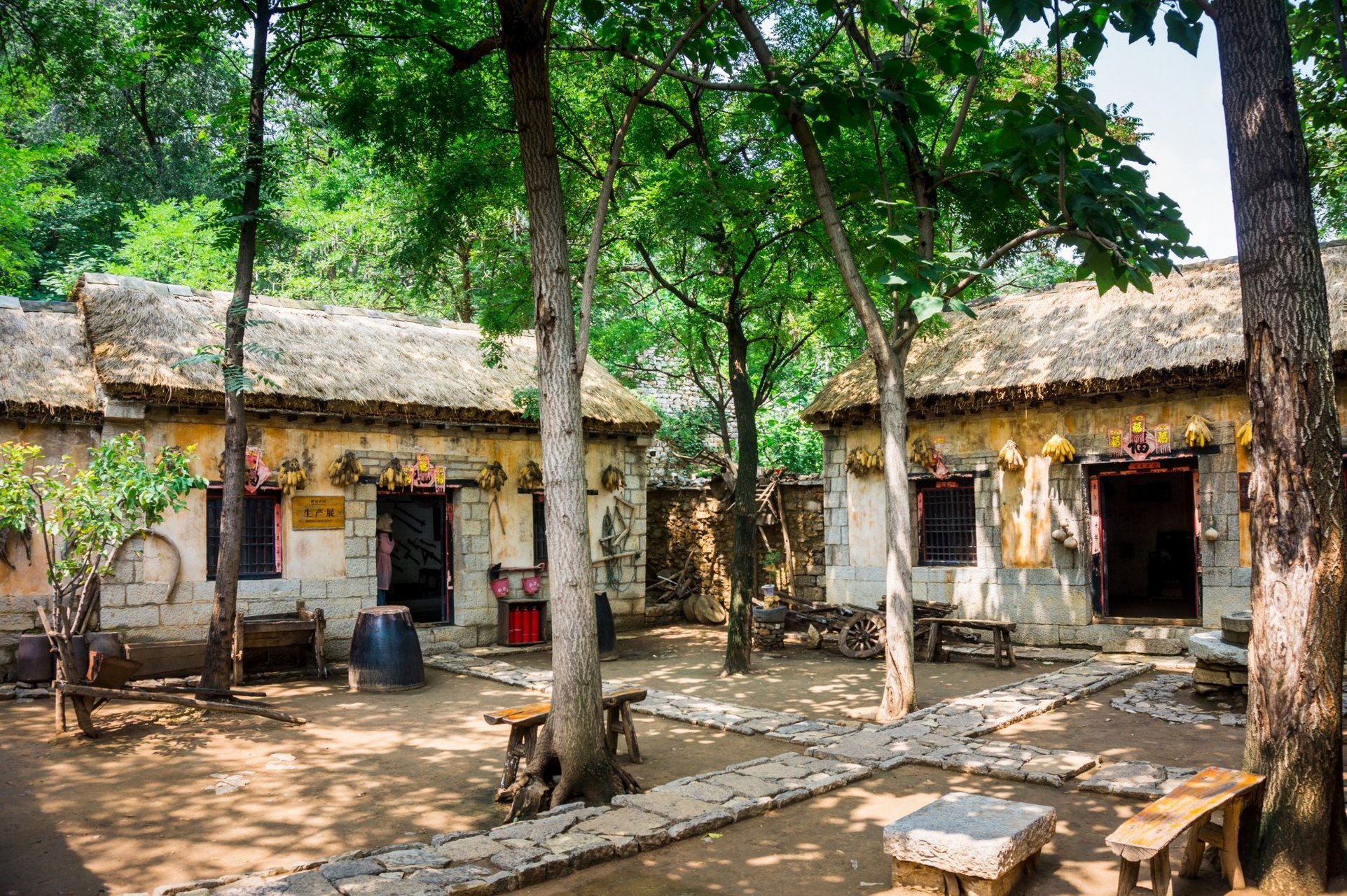 春日心愿旅行地# #旅行回忆录# 山东潍坊青州的井塘古村,是一座历经