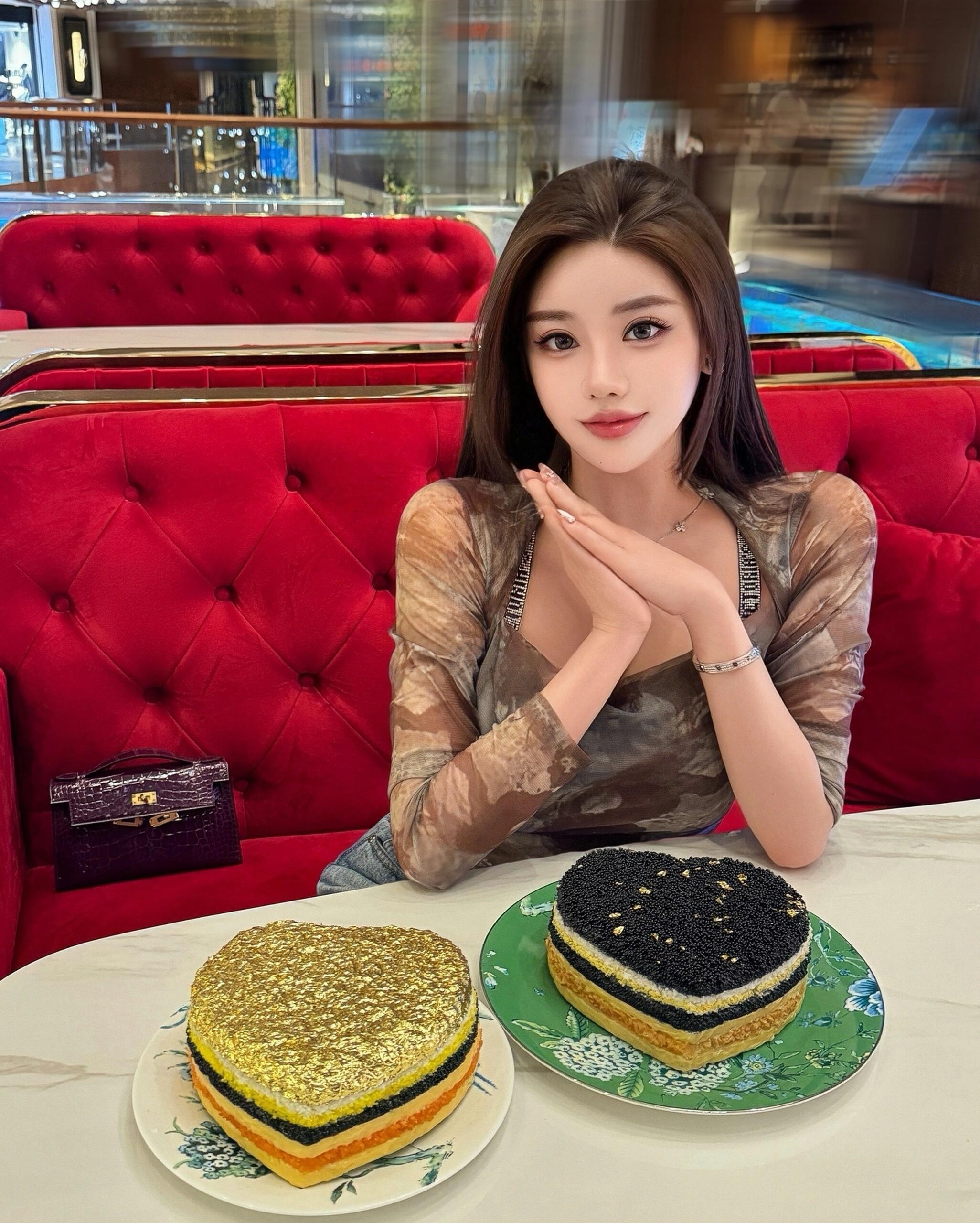 养眼美女# #气质美女# #自己动手做蛋糕# #记录生活# #这样的美女哪 