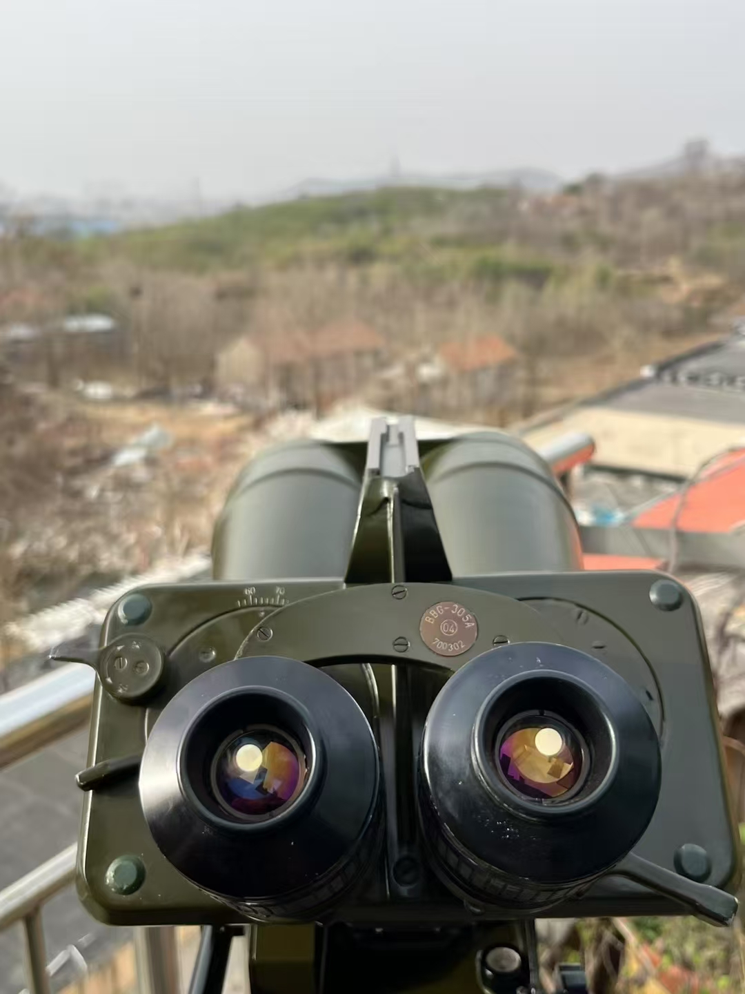 军品大王:全新哨所 透过这双军绿色的哨所镜,我仿佛能听到远方的风声