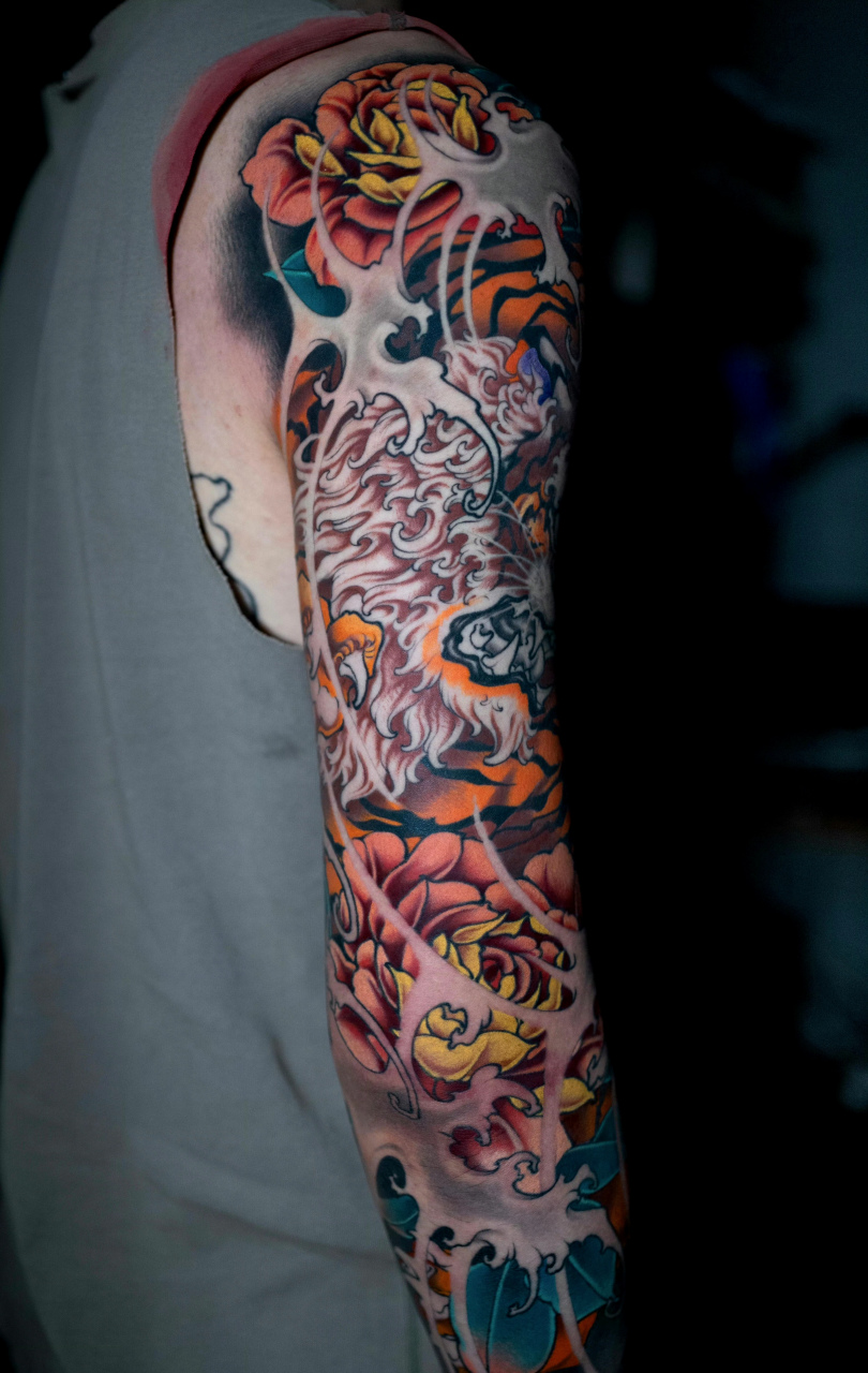 97超酷男士纹身97  99 今天给大家带来一个超酷的男士纹身分享!