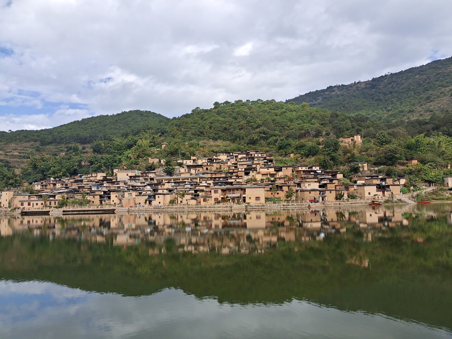 元江坡垤村游玩景点图片