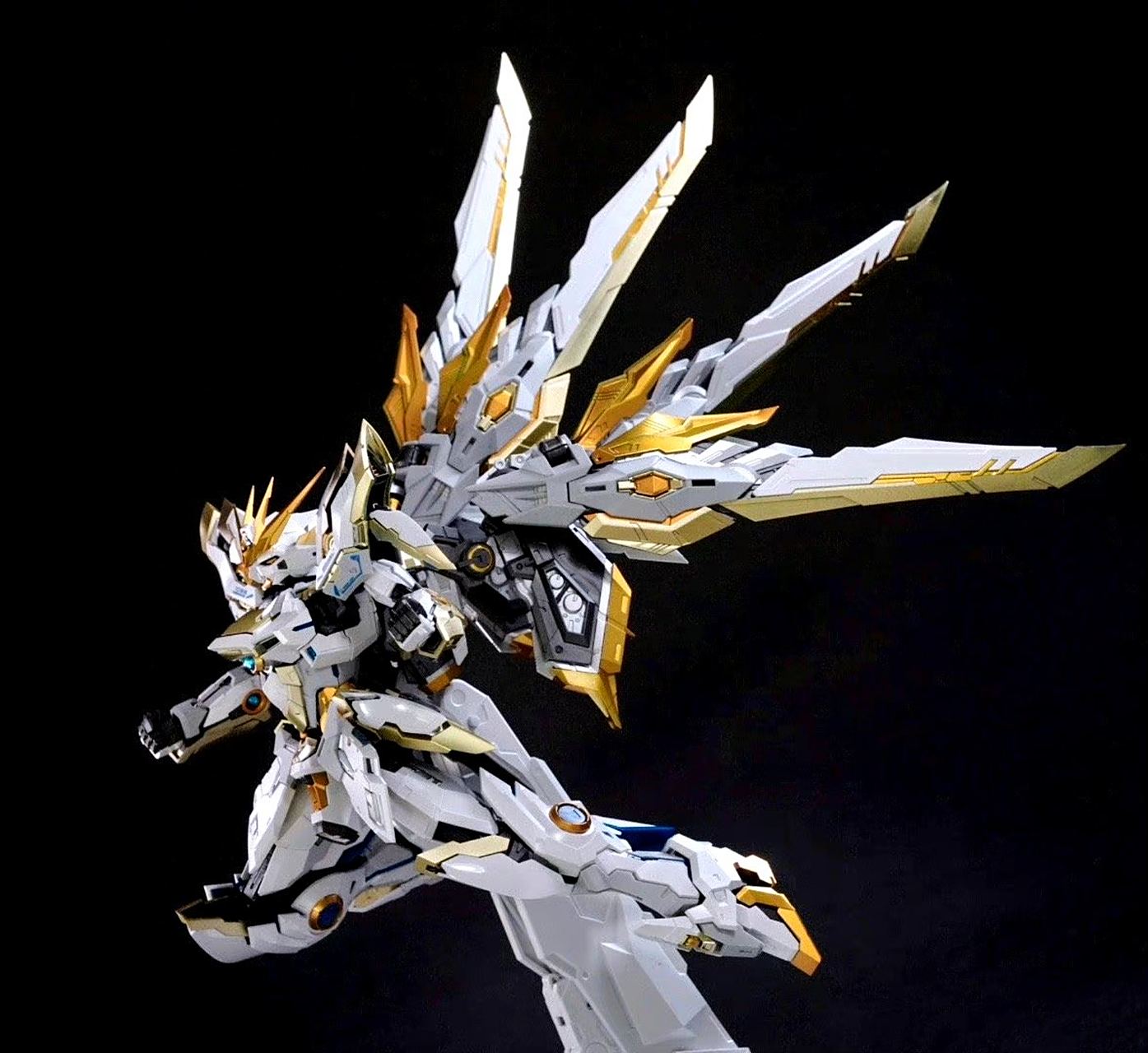 模型欣赏:zaa 蓝焰机甲 飞翼零式高达魔改,by stan.