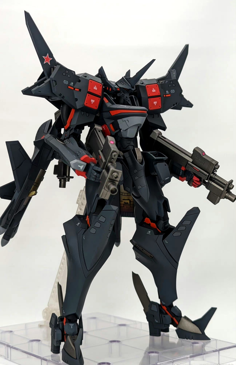 模型欣赏:模型师f4an_21 制作的无比例muv-luv su-47e 金雕.