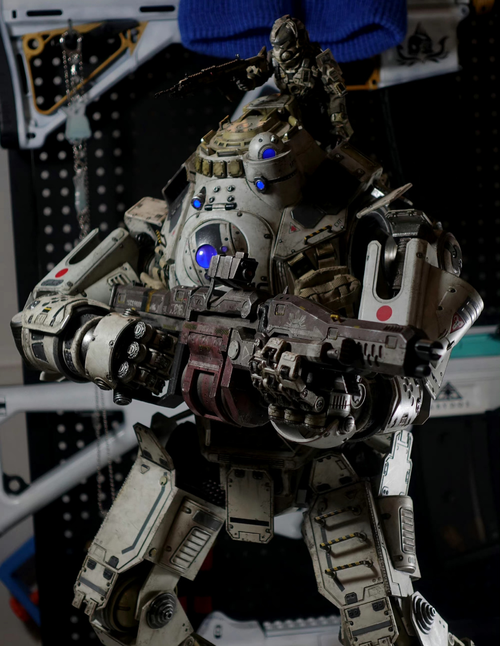 模型欣赏:threezero 泰坦陨落 阿特拉斯,by 小梓2号.